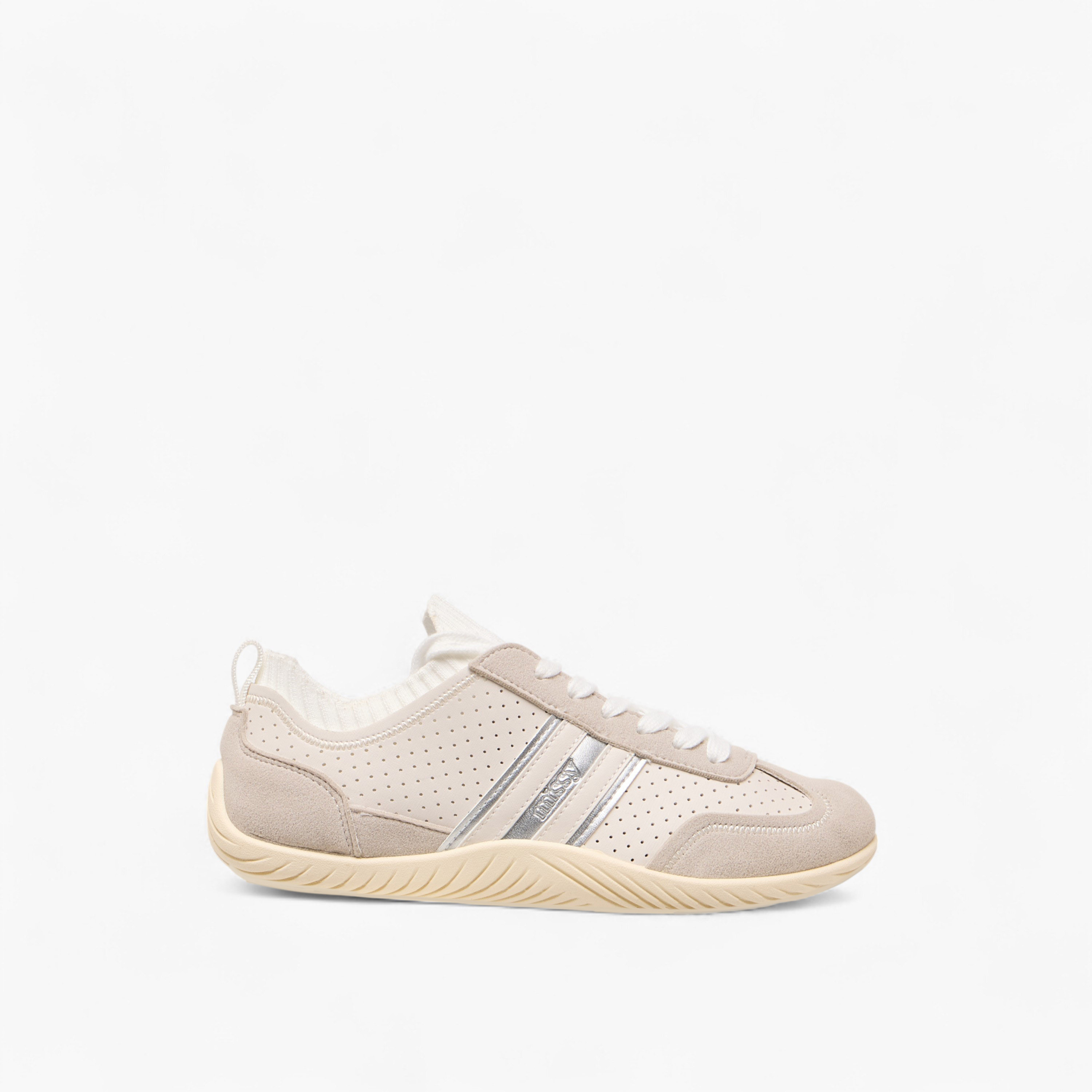 حذاء سنيكرز برباط إغلاق ولسان سحب من ميسي-women-shoes-sneakers-image-3
