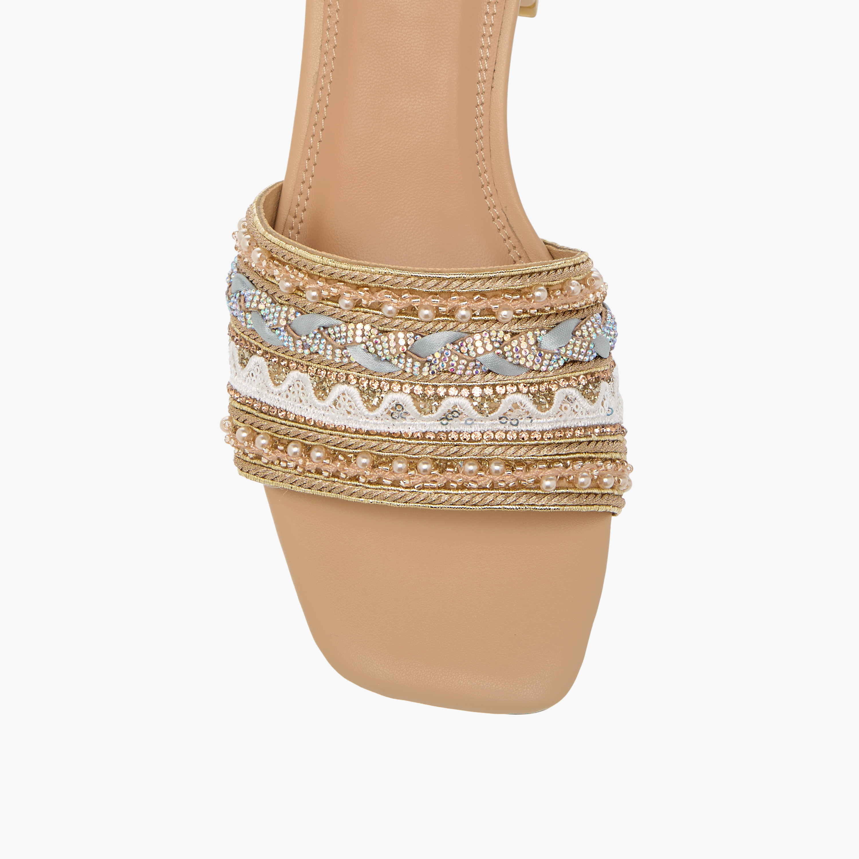 صندل مزين سهل الارتداء بكعب سميك للنساء من سيليست-women-shoes-sandals-heeled-image-9