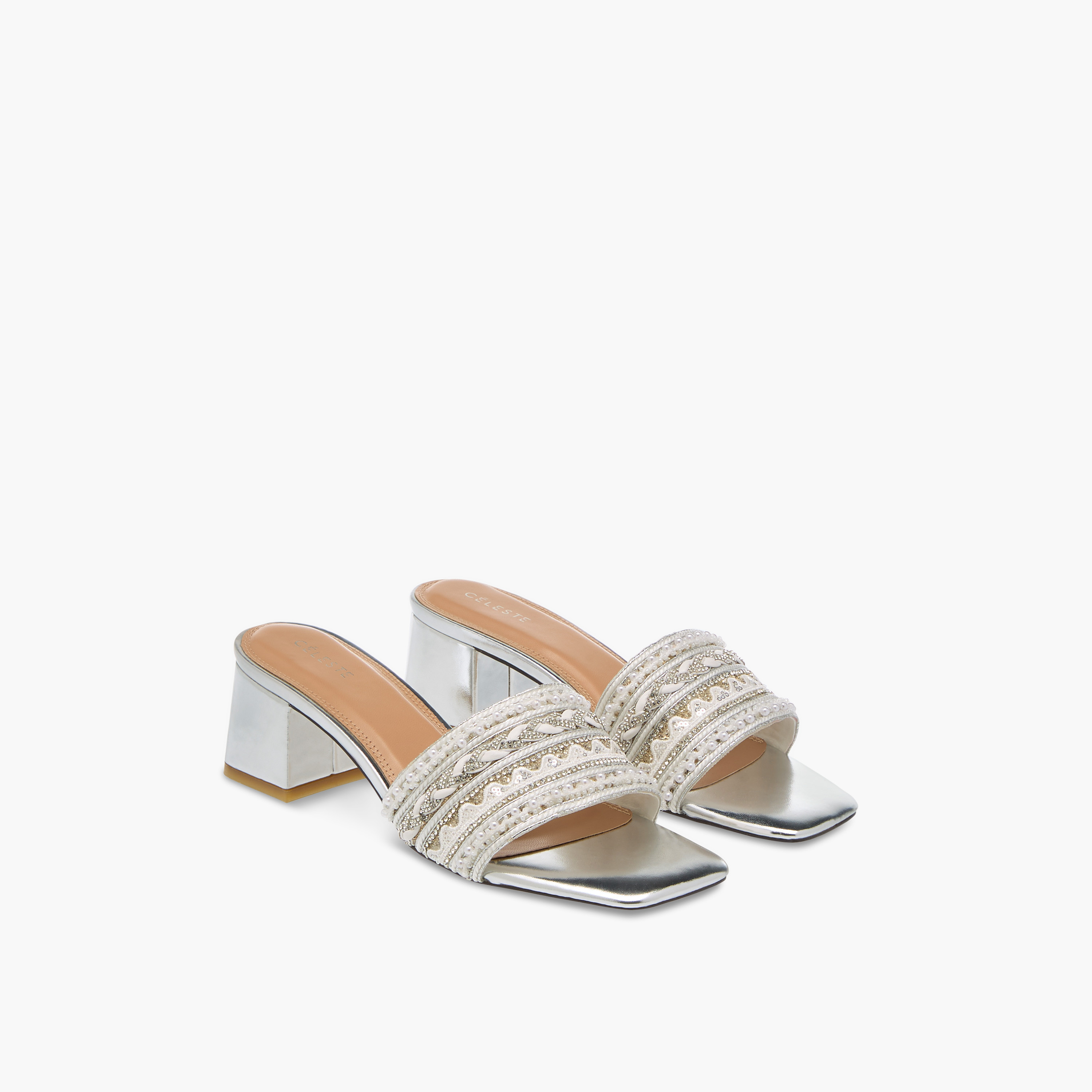صندل مزين سهل الارتداء بكعب سميك للنساء من سيليست-women-shoes-sandals-heeled-image-1