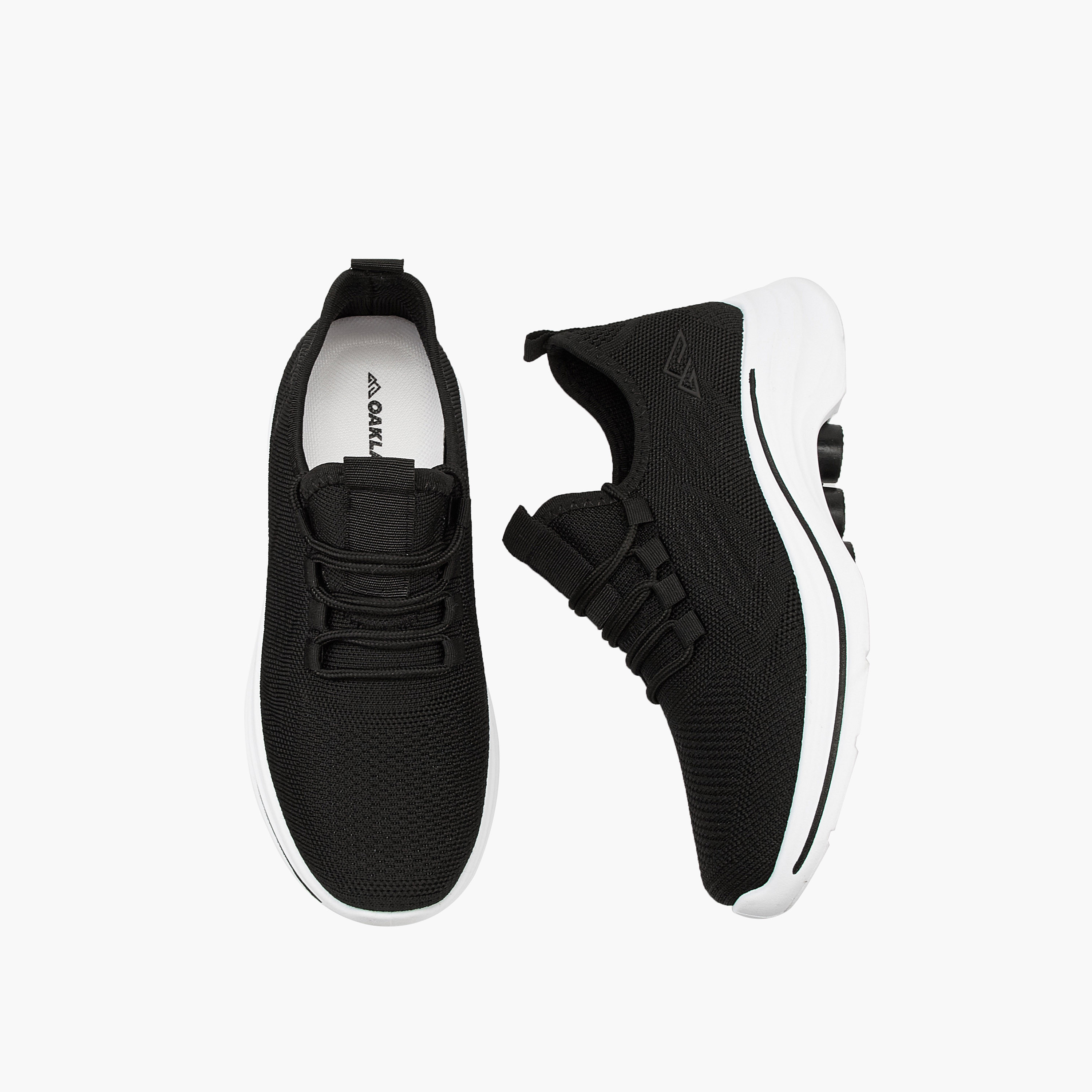 حذاء رياضي برباط إغلاق ولسان سحب من أوكلان من شو إكسبريس-sports-women-shoes-image-1