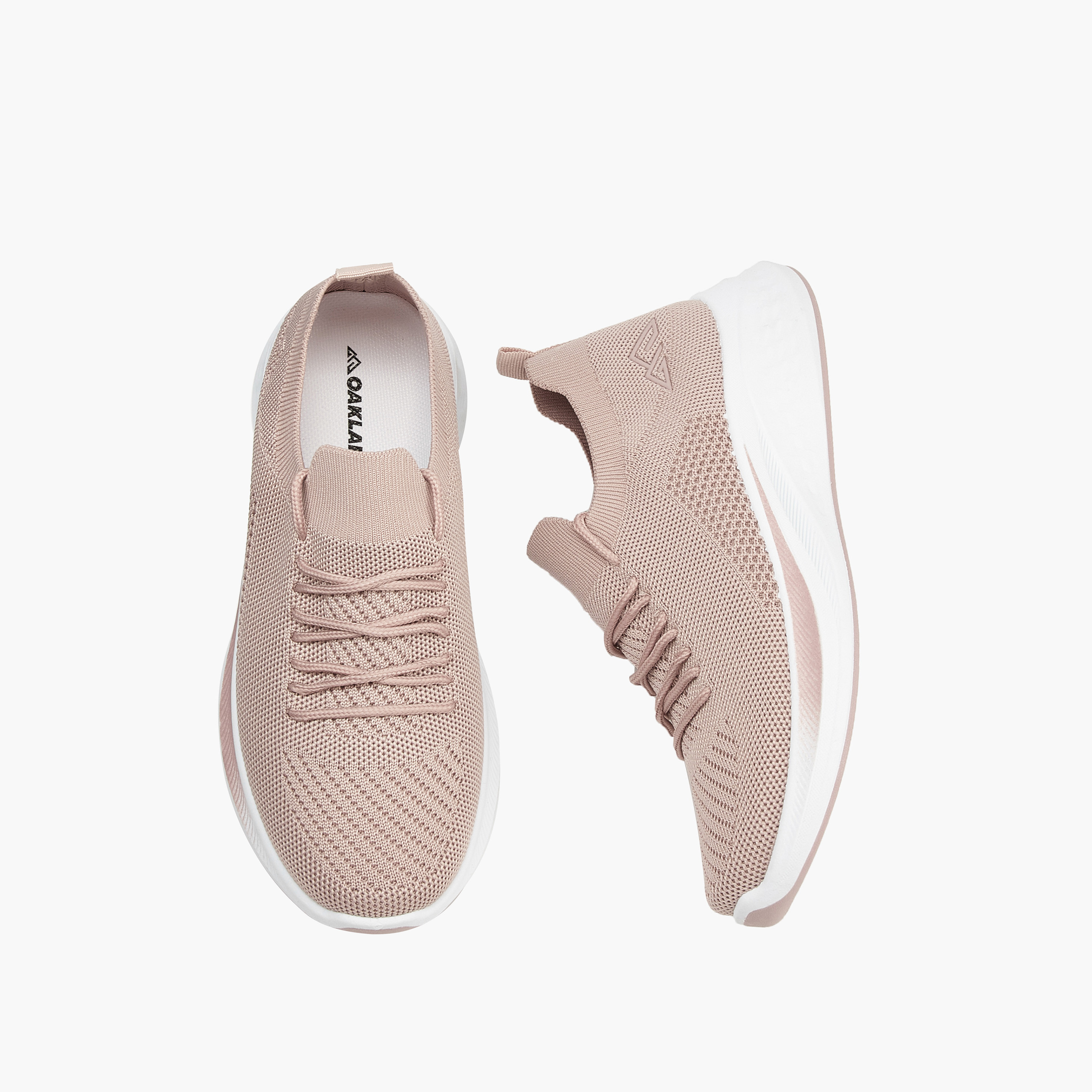 حذاء رياضي برباط إغلاق ولسان سحب من أوكلان من شو إكسبريس-sports-women-shoes-image-1