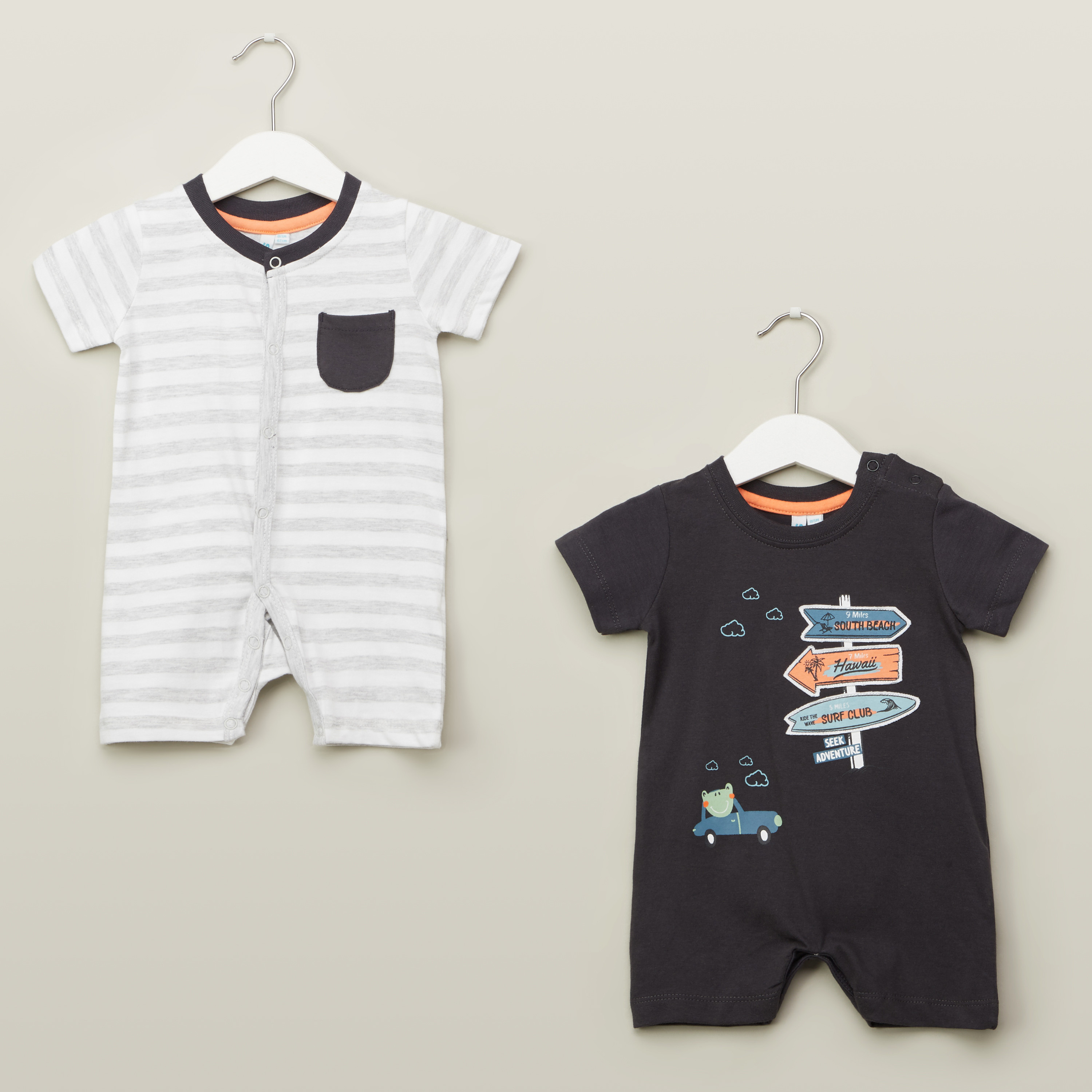 أفرول بطول الركبة بأكمام قصيرة من جونيورز– طقم من قطعتين-baby-boys-clothing-winterwear-rompers-image-1