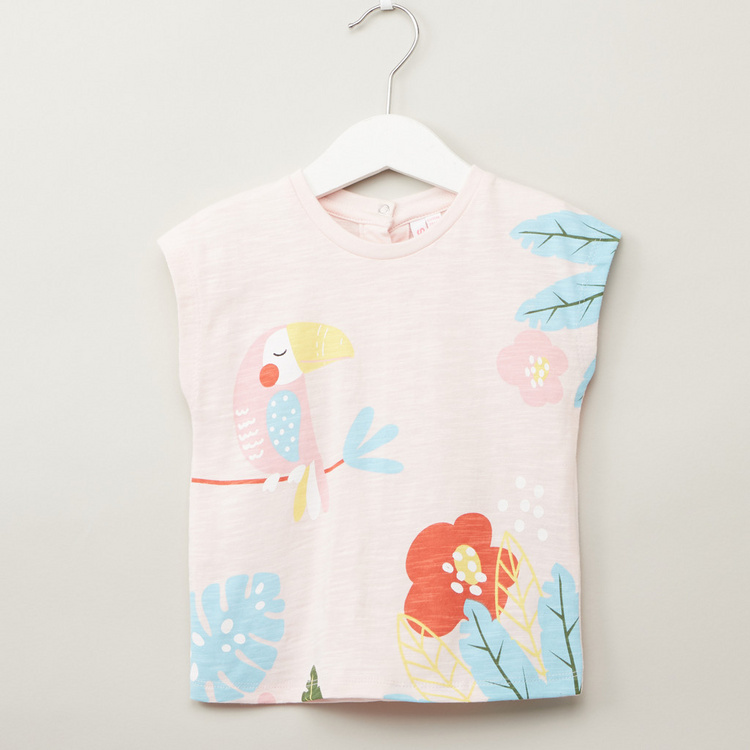 Juniors Printed T-shirt with Round Neck and Cap Sleeves