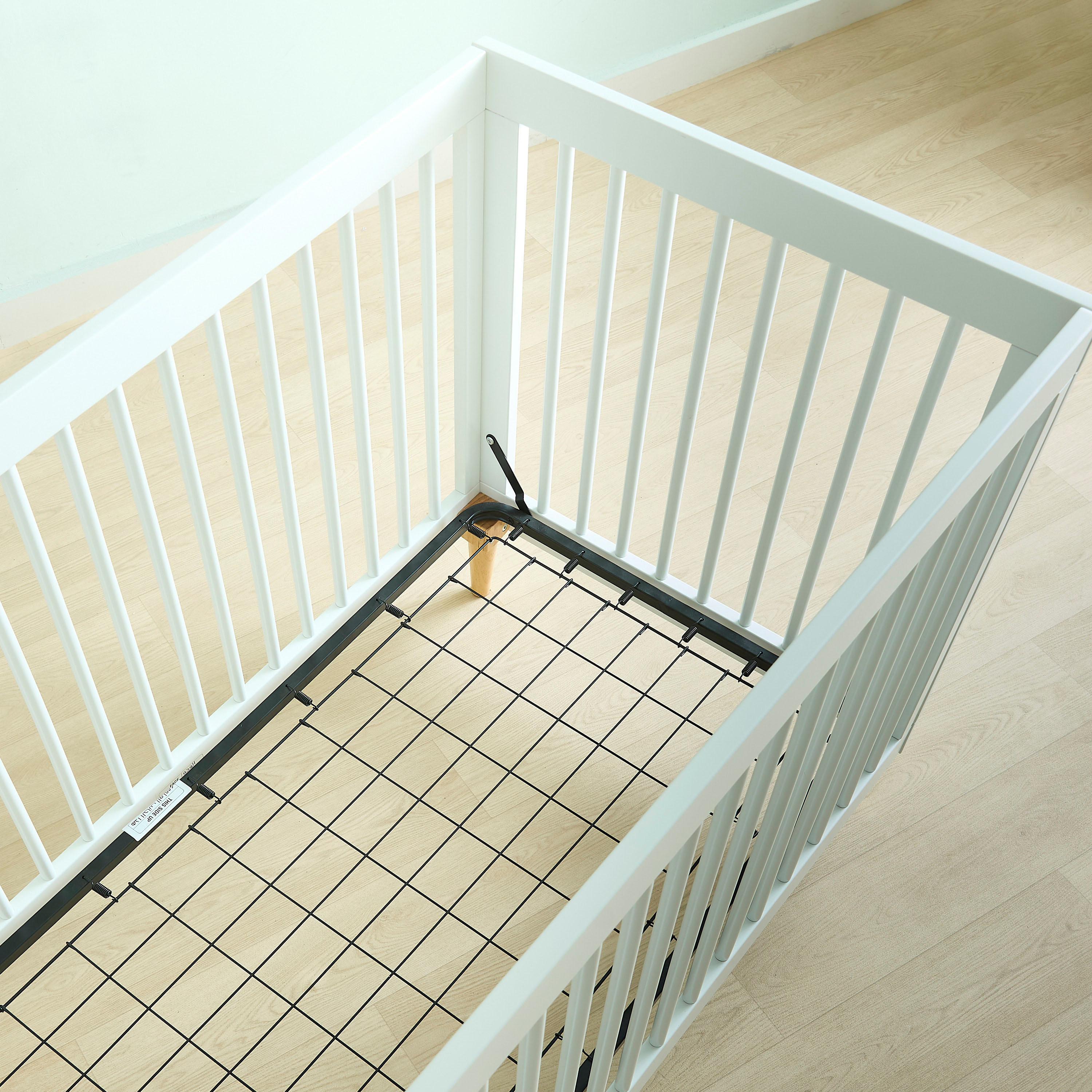 Giggles Caesar Crib with Adjustable Height (Up to 3 years)-baby-nursery-furniture-cribsandbeds-babycribs-image-11