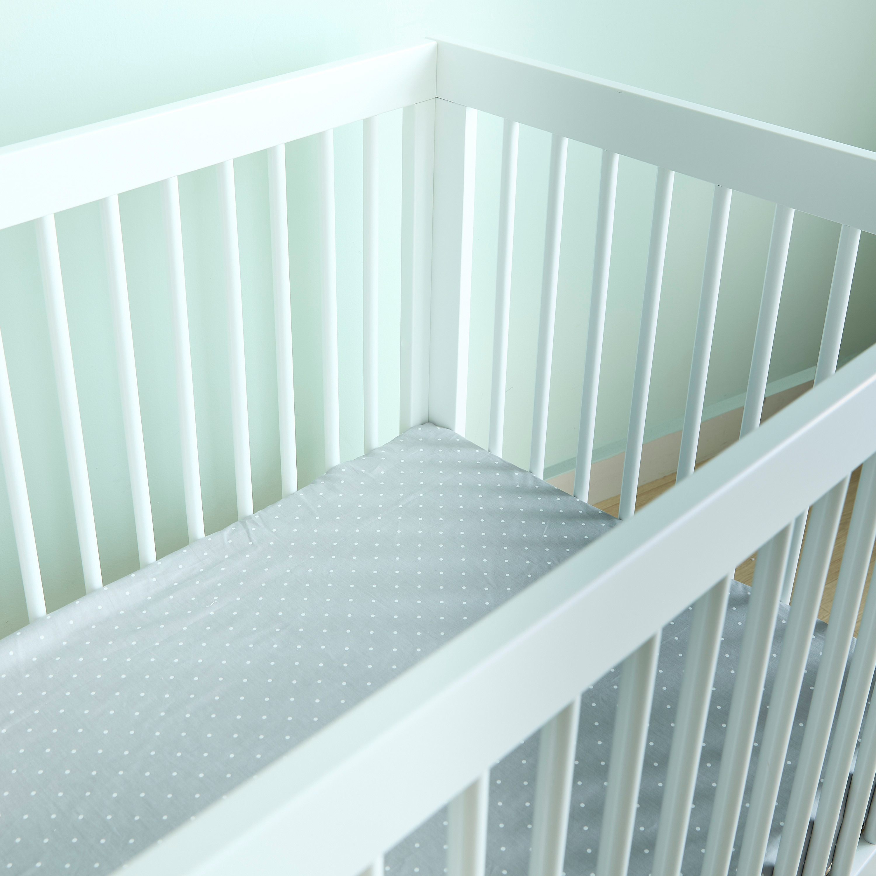 Giggles Caesar Crib with Adjustable Height (Up to 3 years)-baby-nursery-furniture-cribsandbeds-babycribs-image-8