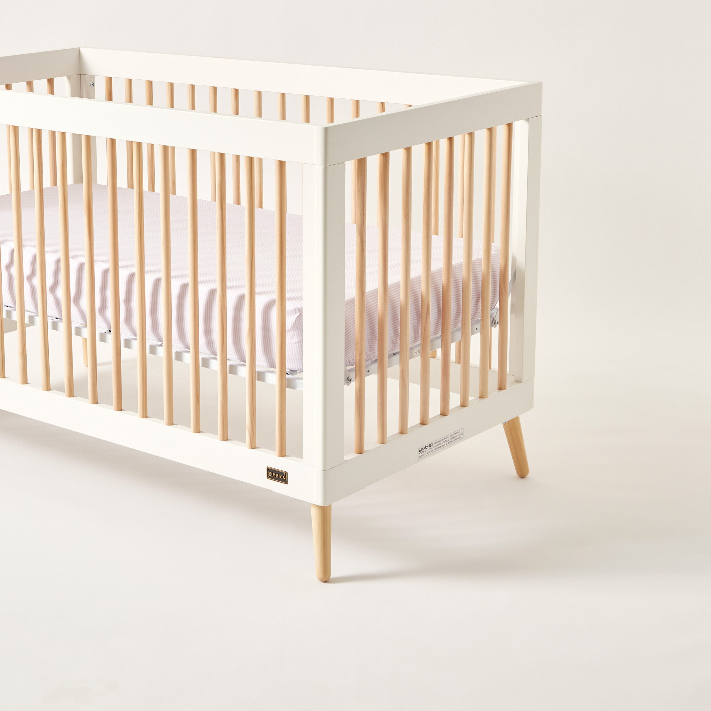 Giggles hotsell baby crib