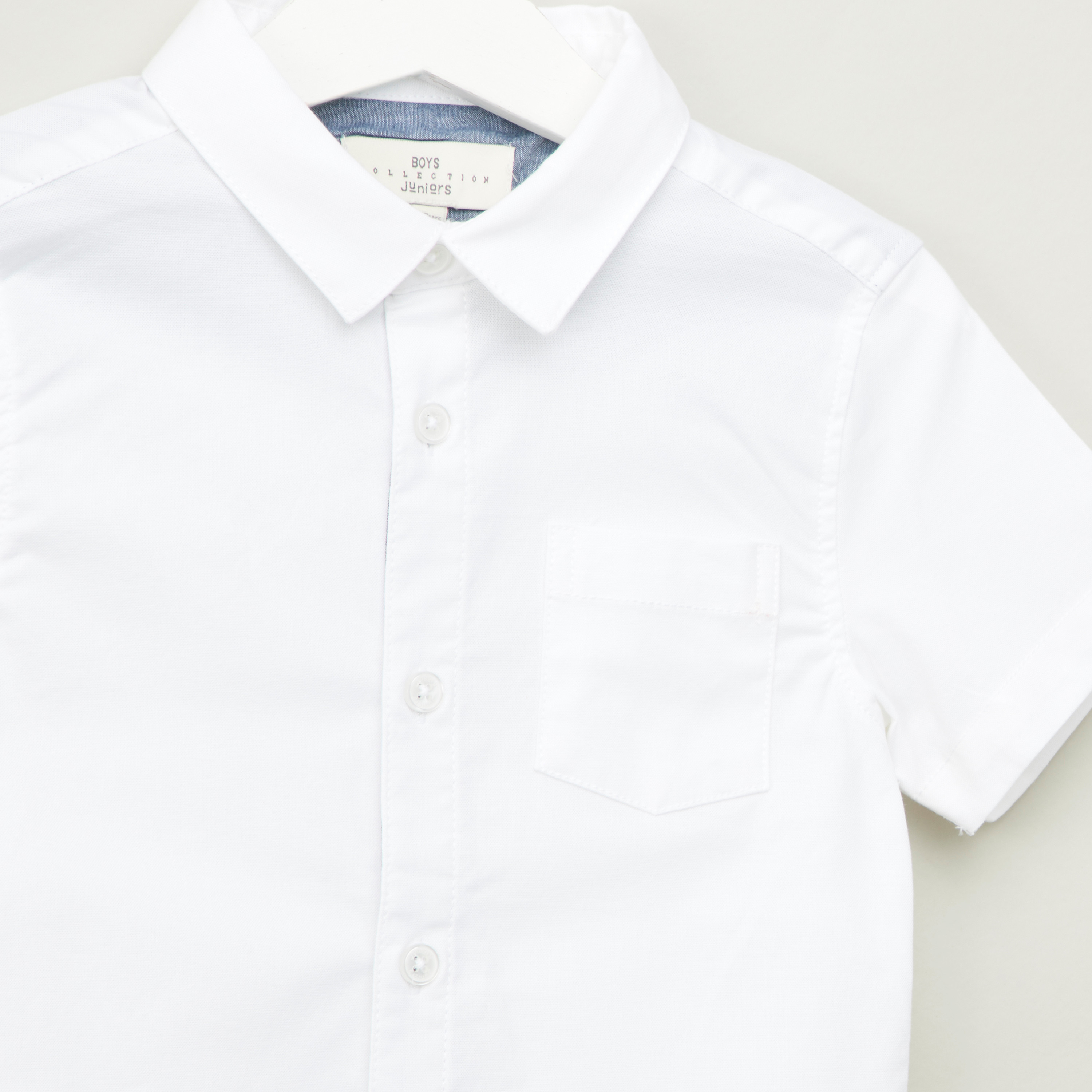 قميص سادة بياقة عاديّة وأكمام قصيرة من جونيورز-boys-clothing-shirts-image-2
