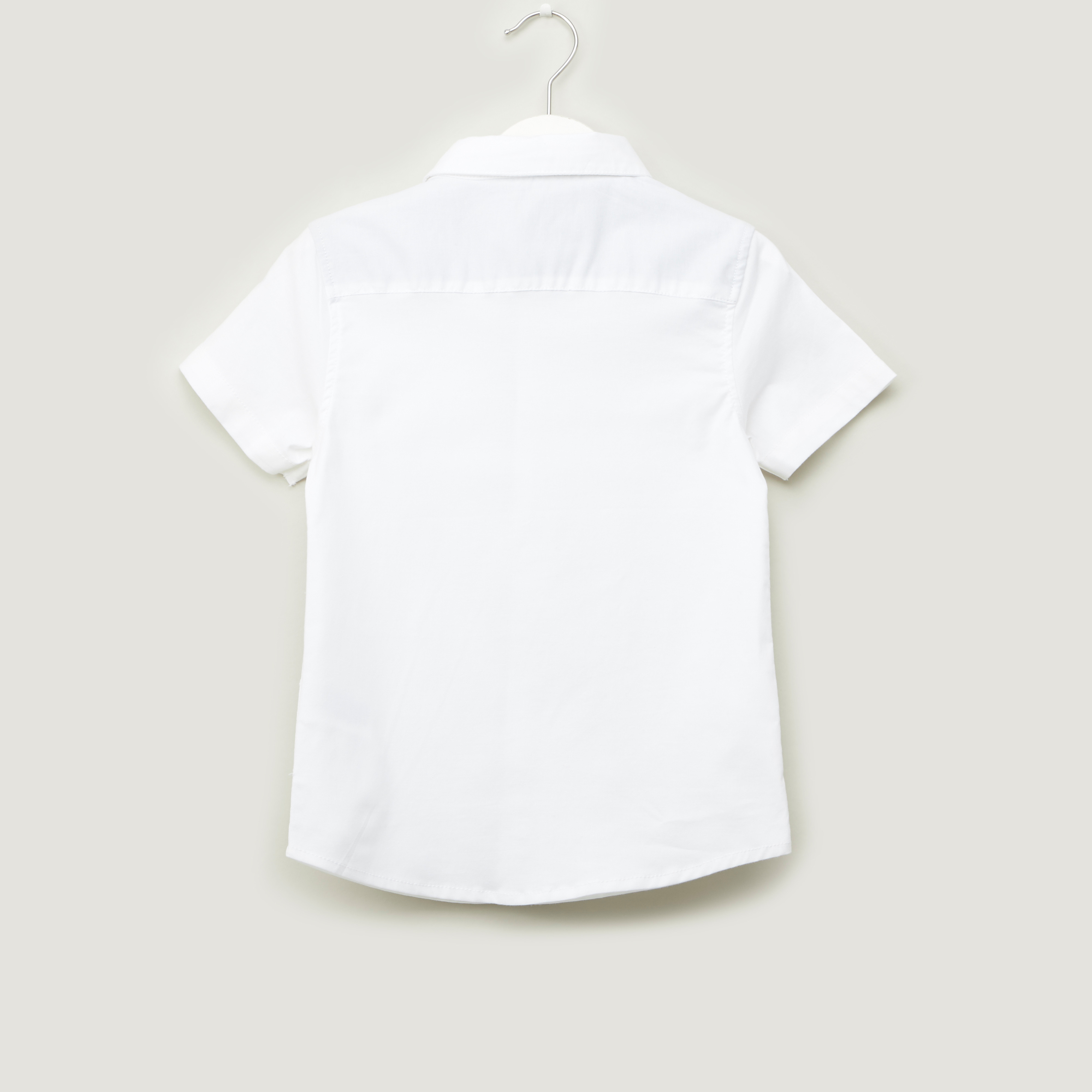 قميص سادة بياقة عاديّة وأكمام قصيرة من جونيورز-boys-clothing-shirts-image-3