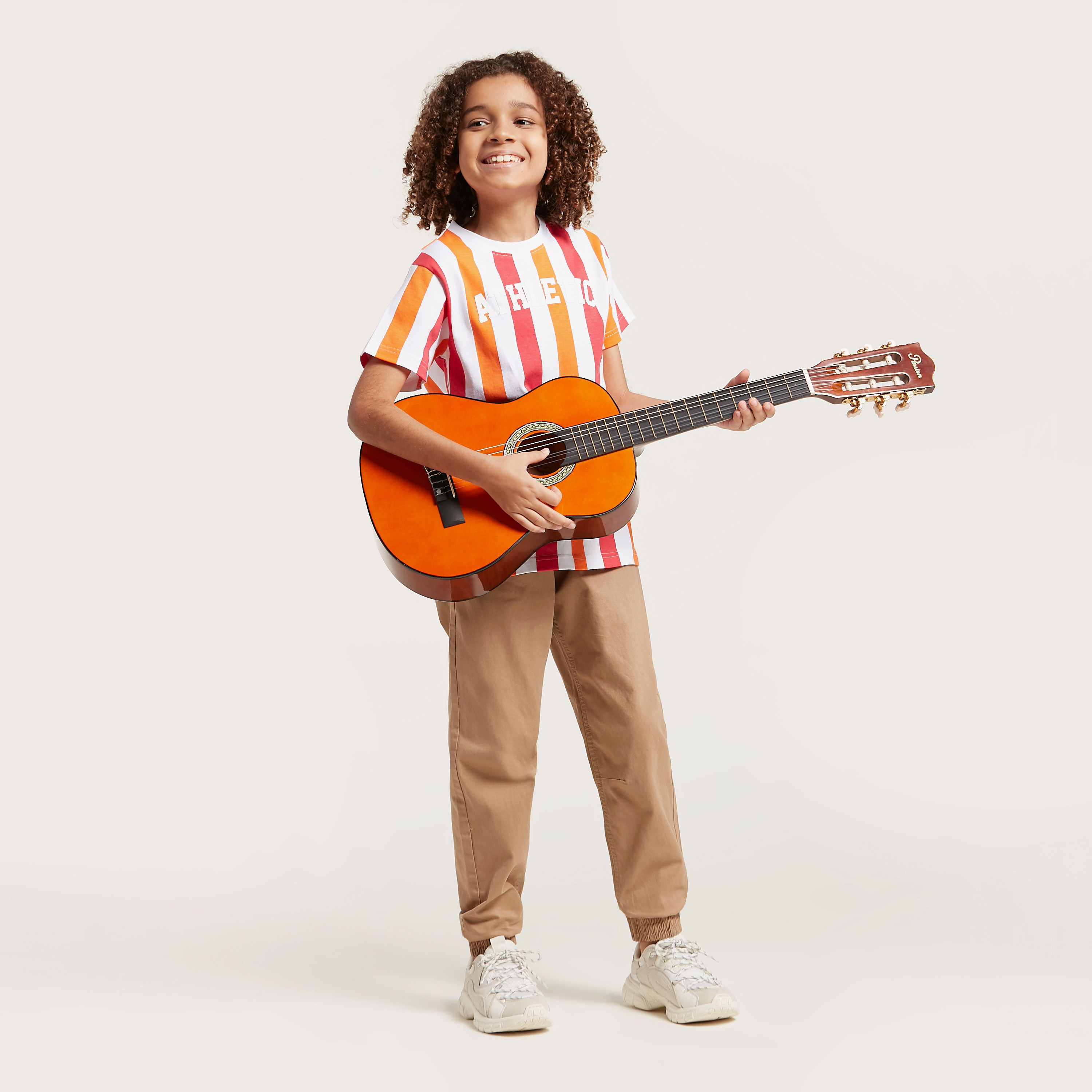بنطلون سادة بجيوب ورباط إغلاق من جونيورز-boys-clothing-bottoms-trousers-image-1