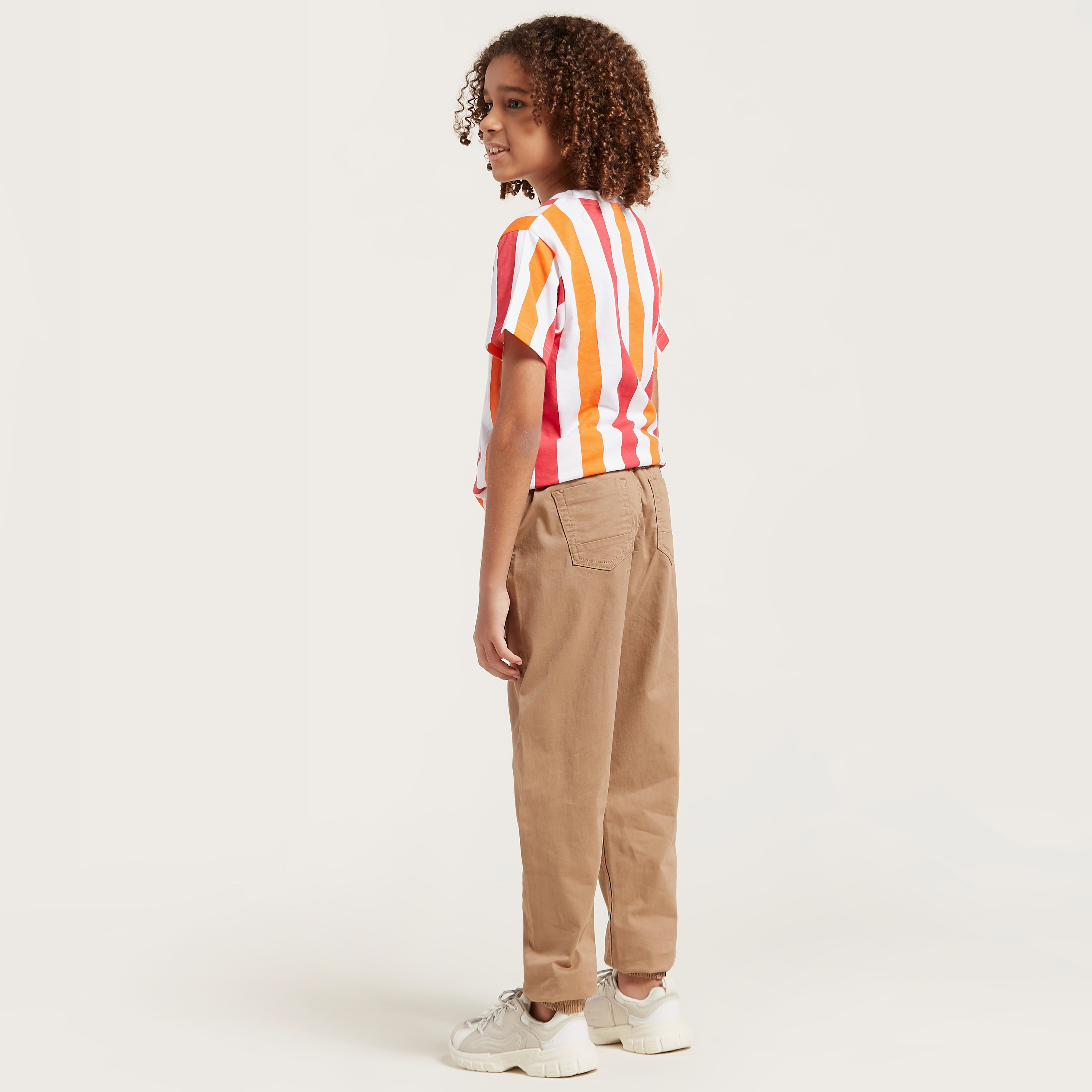بنطلون سادة بجيوب ورباط إغلاق من جونيورز-boys-clothing-bottoms-trousers-image-4