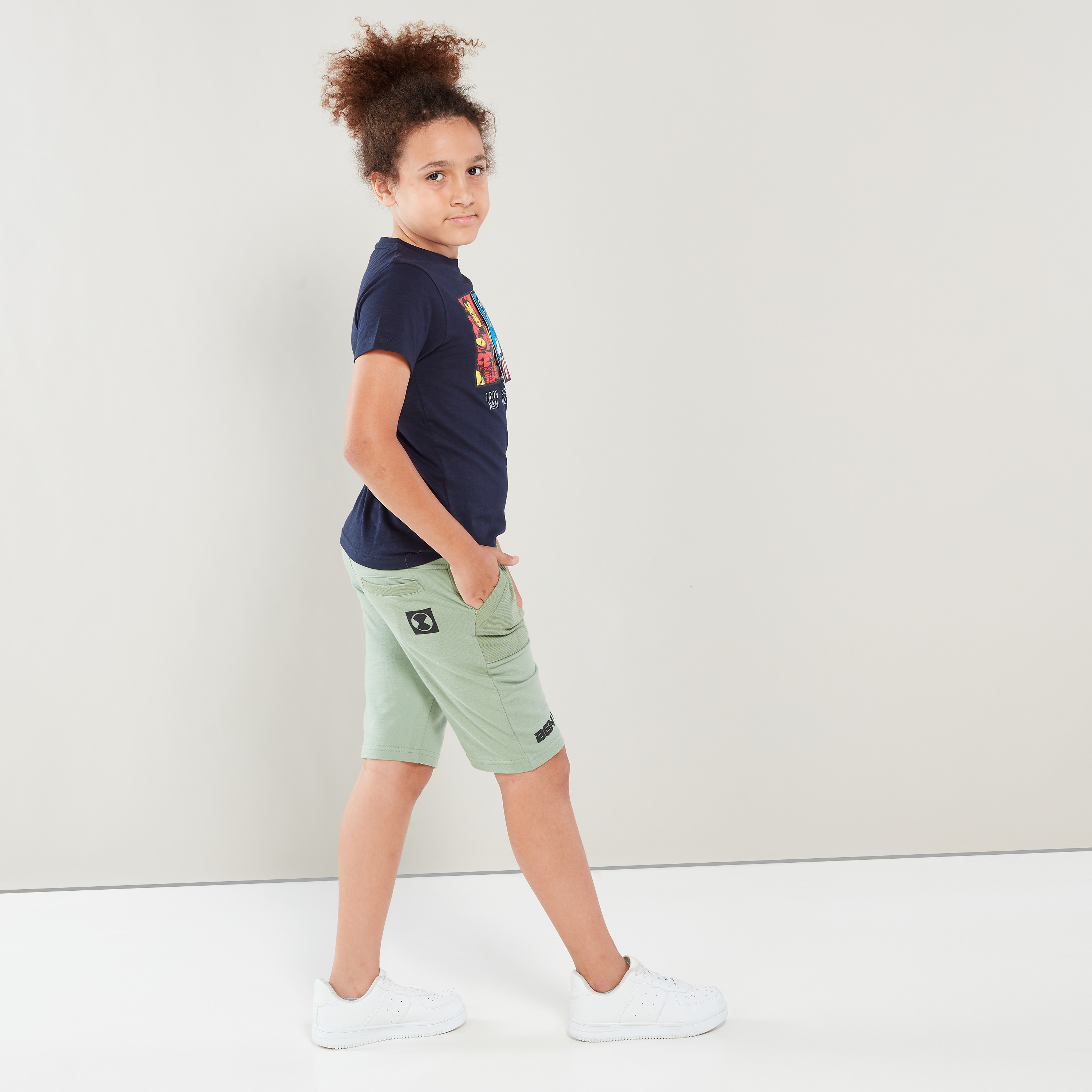شورت بتفاصيل جيوب ورباط إغلاق وطبعات بن تن-boys-clothing-bottoms-shorts-image-3