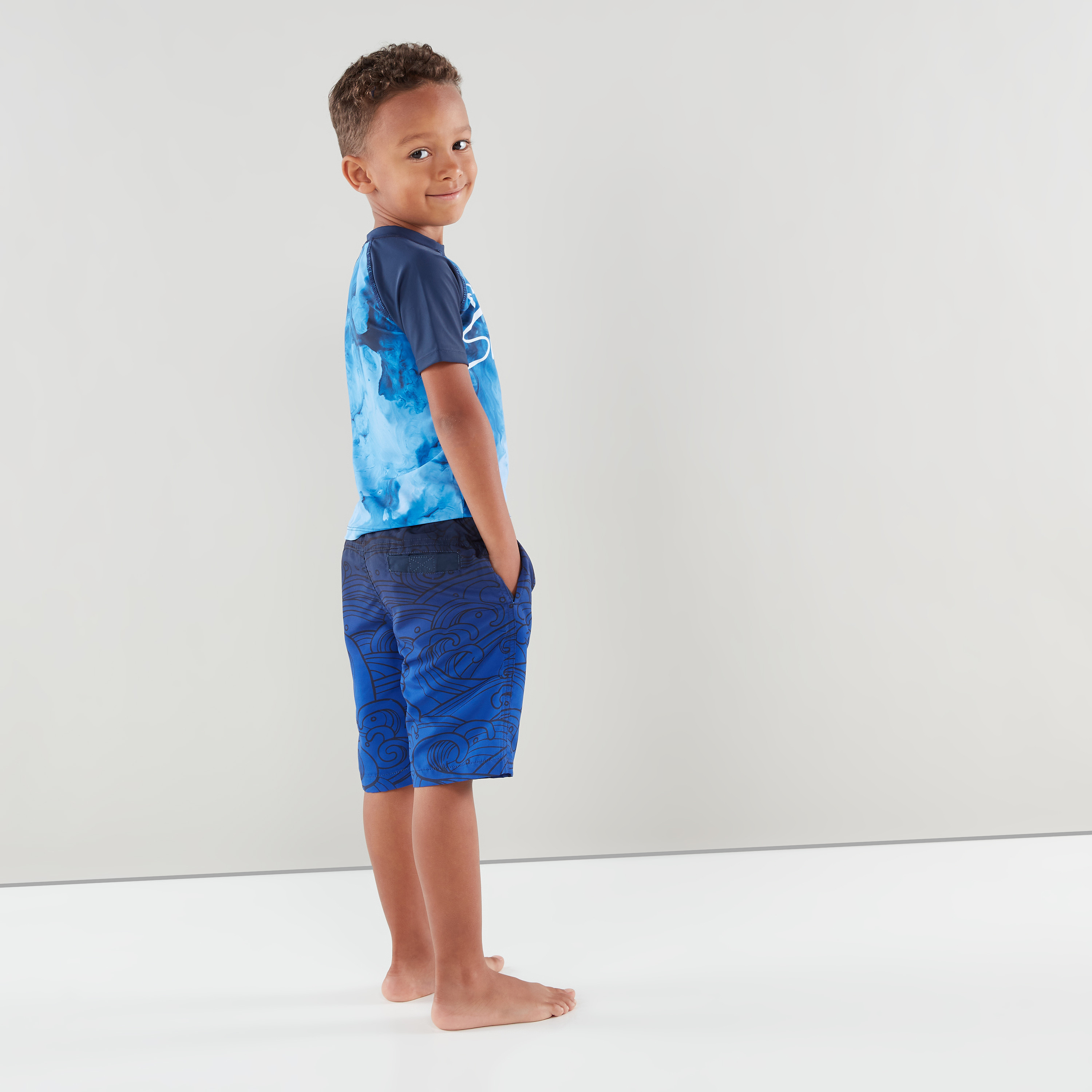 Juniors Pocket Detail Swim Shorts with Prints-boys-clothing-sportswear-swimwear-image-4