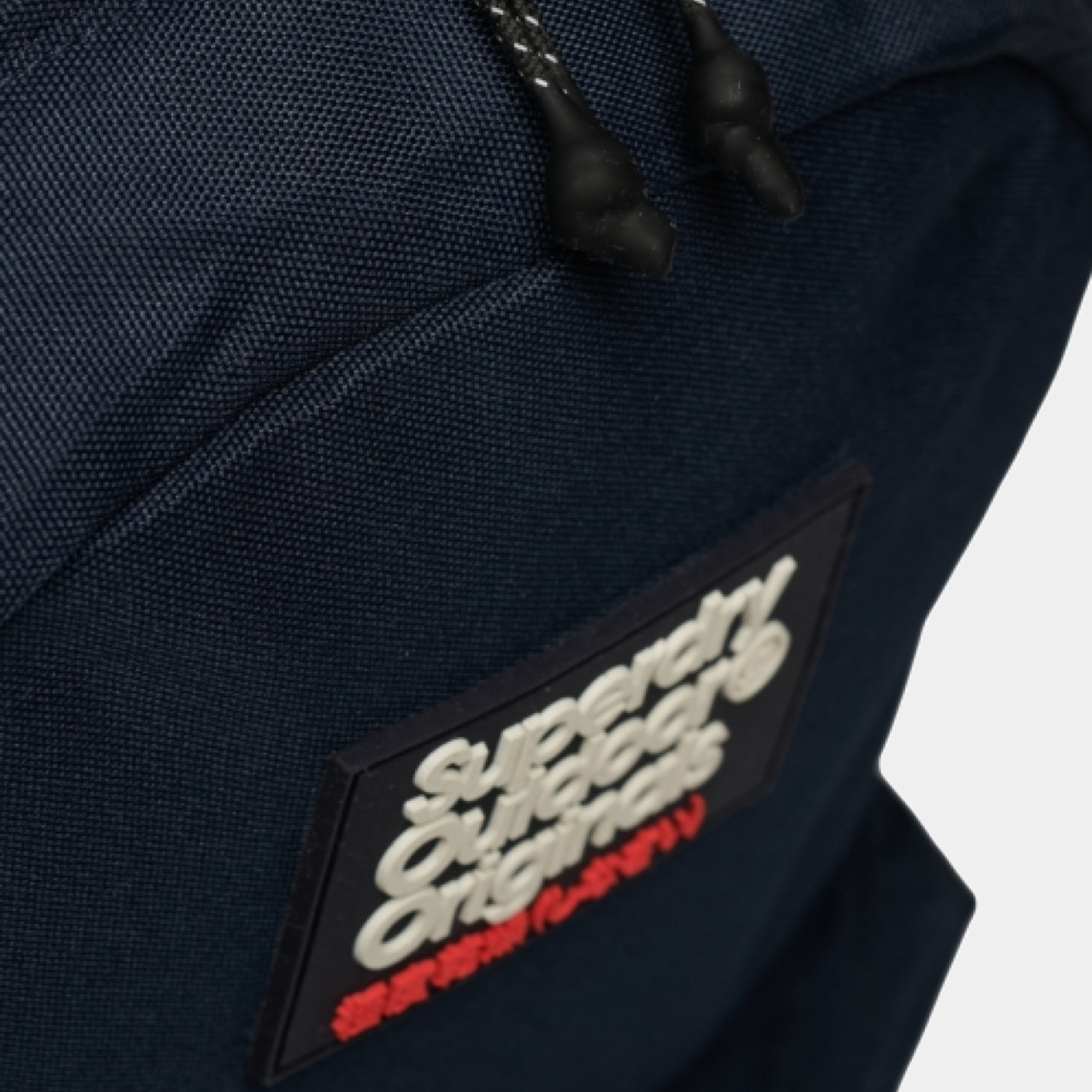 حقيبة ظهر بمقبض علوي وشعار مونتانا الكلاسيكي من سوبر دراي-men-bags-image-5