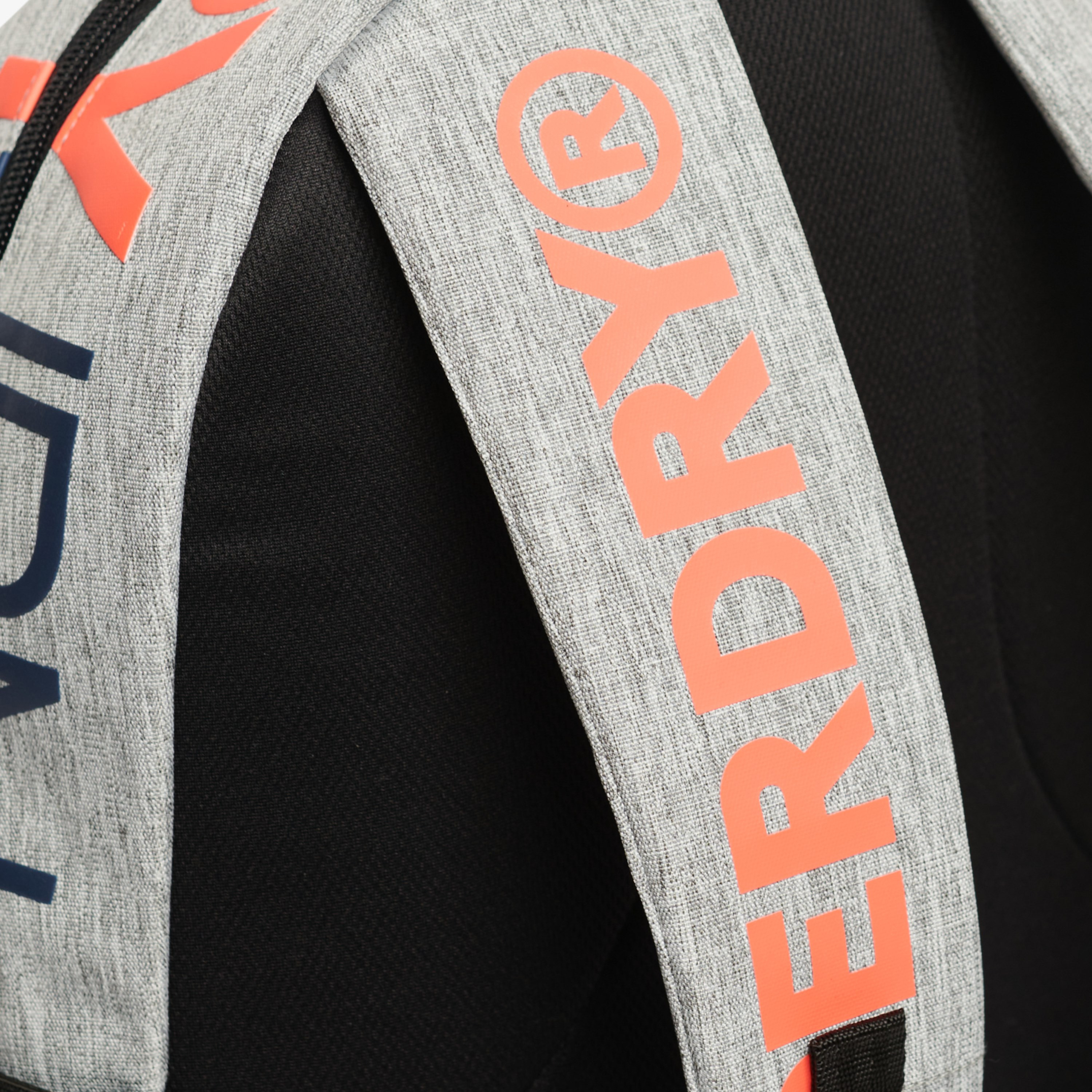 حقيبة ظهر Superdry Windyatcher Montana مطرزة ومطبوعة بشعار علوي ومقبض منسوج-men-bags-image-6