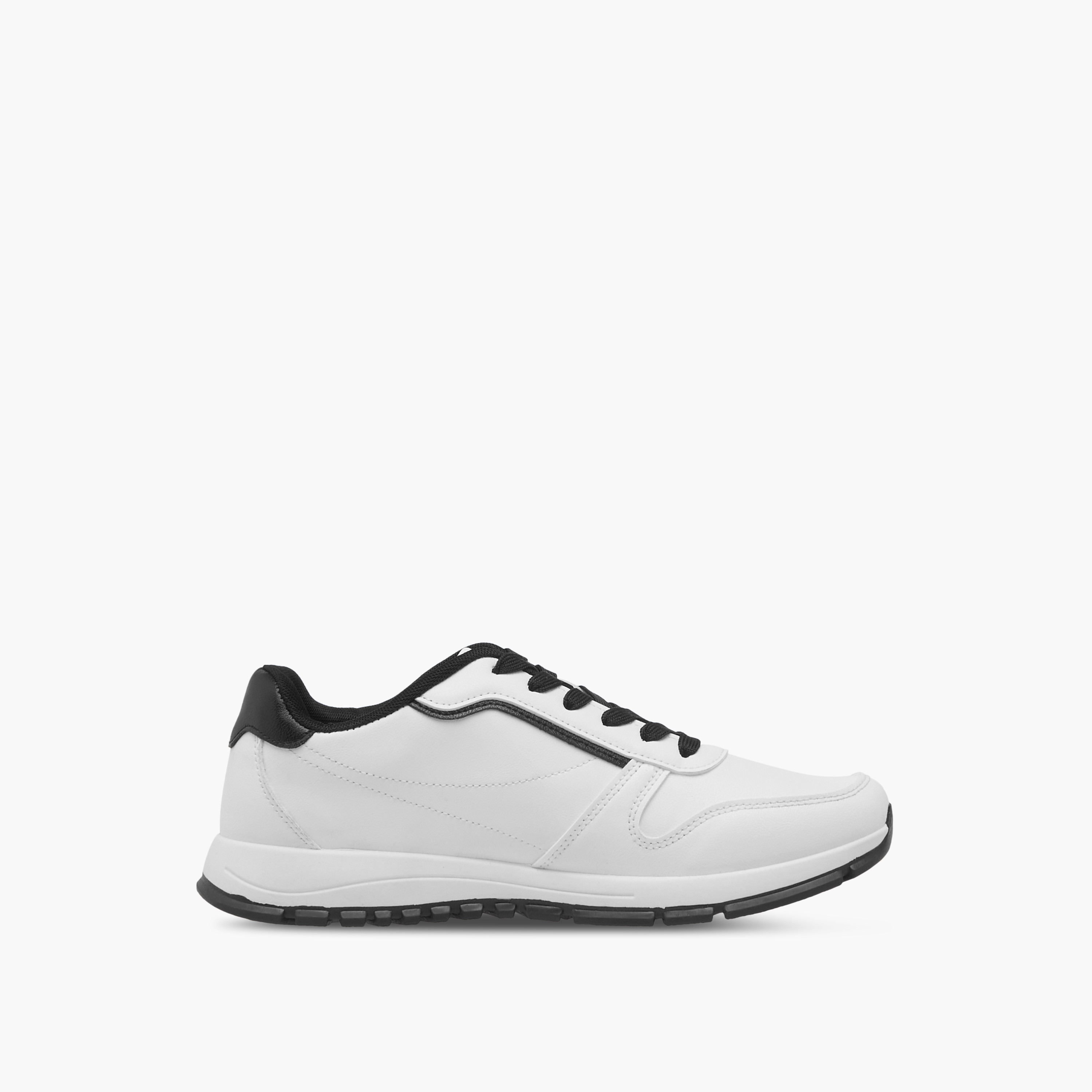 حذاء سنيكرز بِألواح ورباط إغلاق من إل بي إل من شو إكسبرس-men-shoes-sneakers-image-3