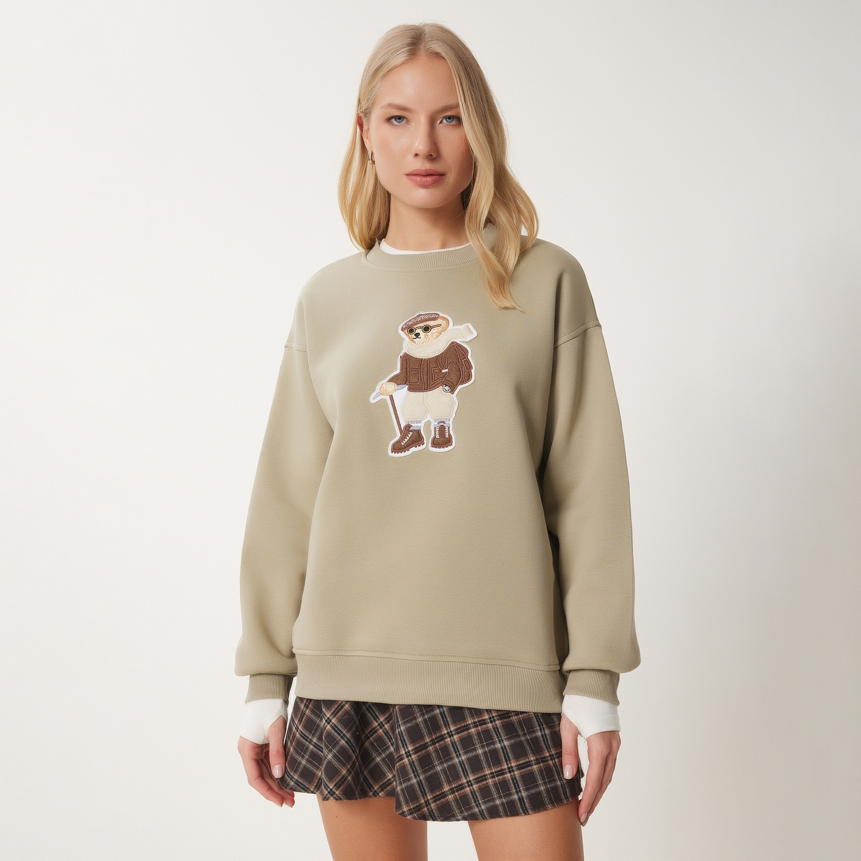 Happiness Istanbul Embroidered Teddy Bear Cotton Women's Sweatshirt-women-winterwear-hoodiesandsweatshirts-sweatshirts-image-3