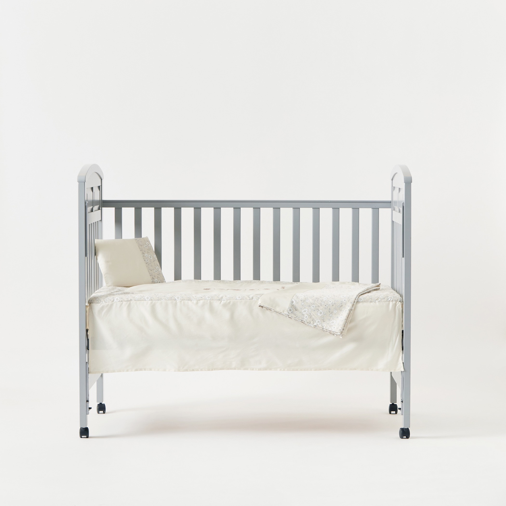 Giggles 3-Piece Embroidered Bedding Set-baby-nursery-babybedding-image-2