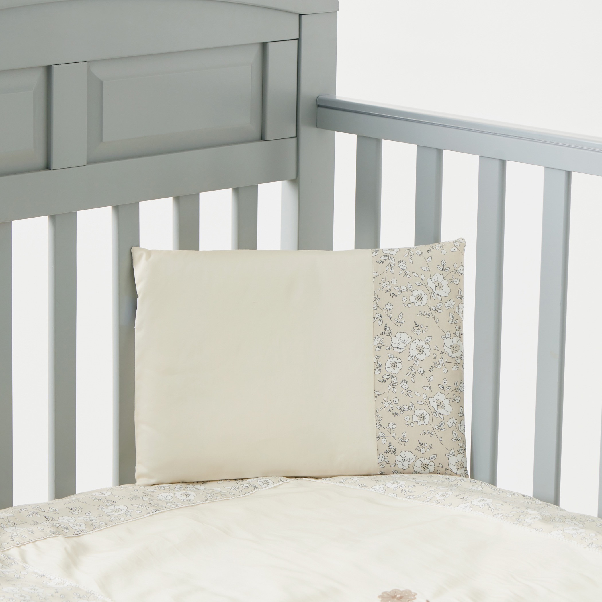 Giggles 3-Piece Embroidered Bedding Set-baby-nursery-babybedding-image-4