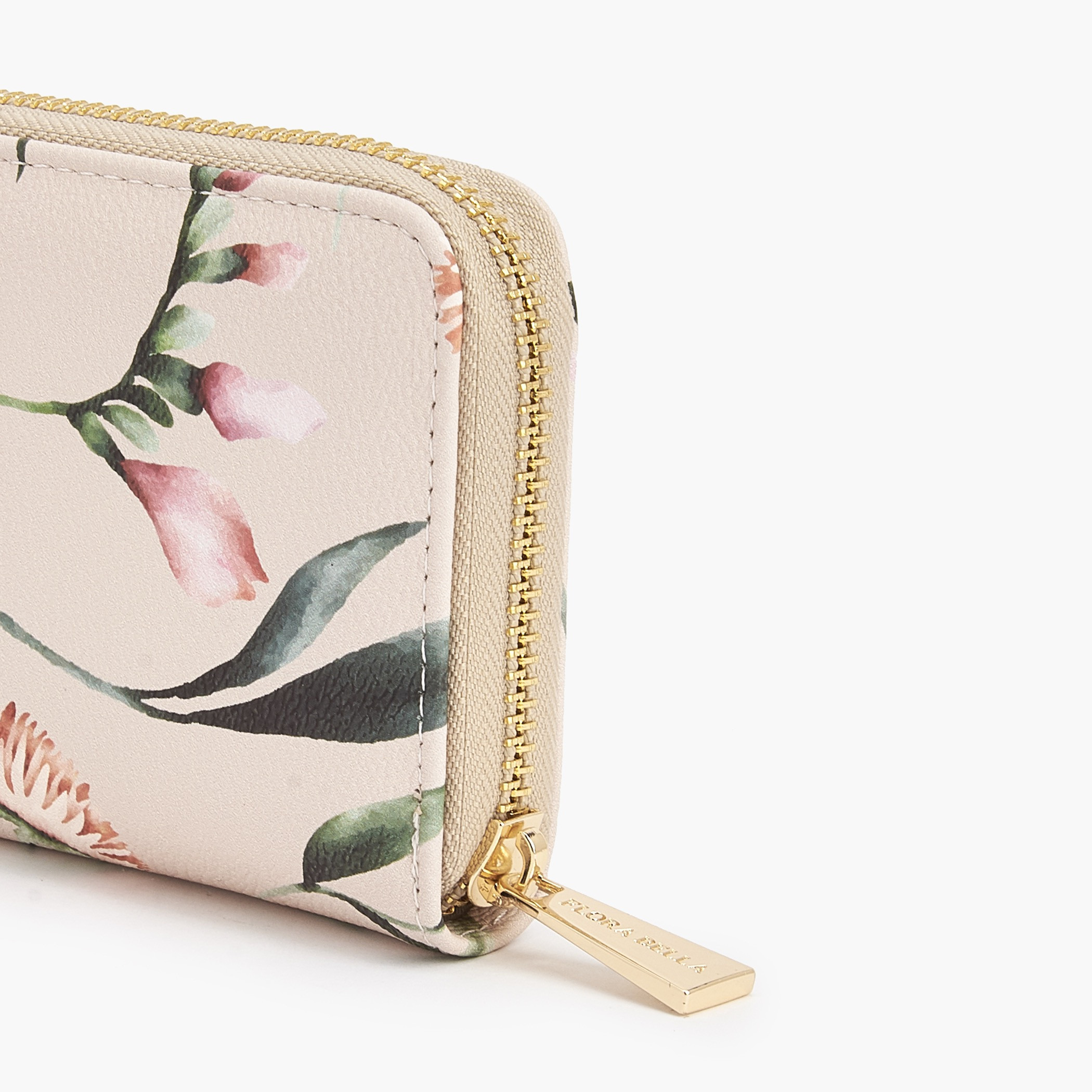 محفظة بنقشة زهور وبسحاب دائري من فلورا بيلا-women-bagsandwallets-wallets-image-4