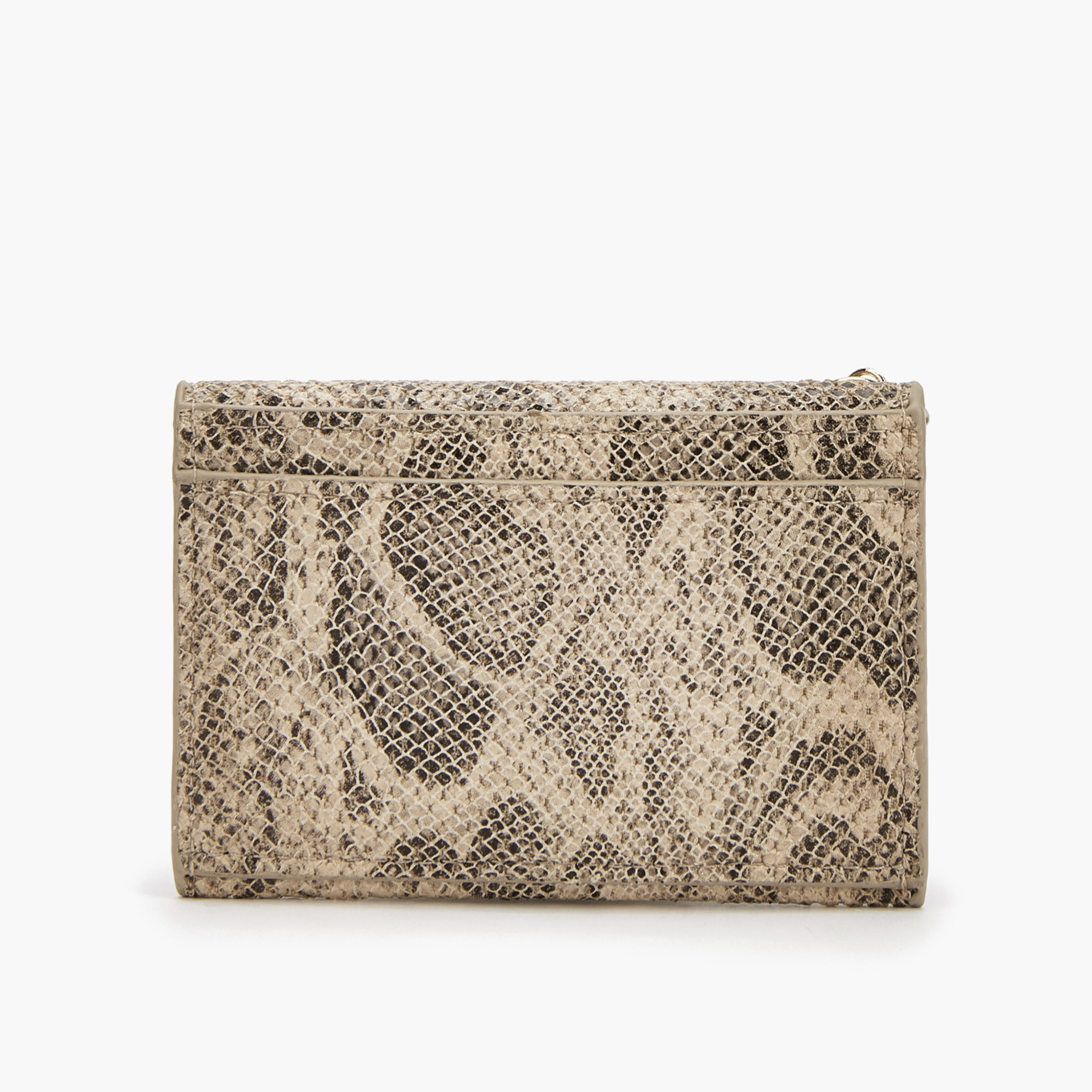 محفظة بارزة الملمس ثنائية الطي بحلقة مفاتيح من فلورا بيلا-women-bagsandwallets-wallets-image-2