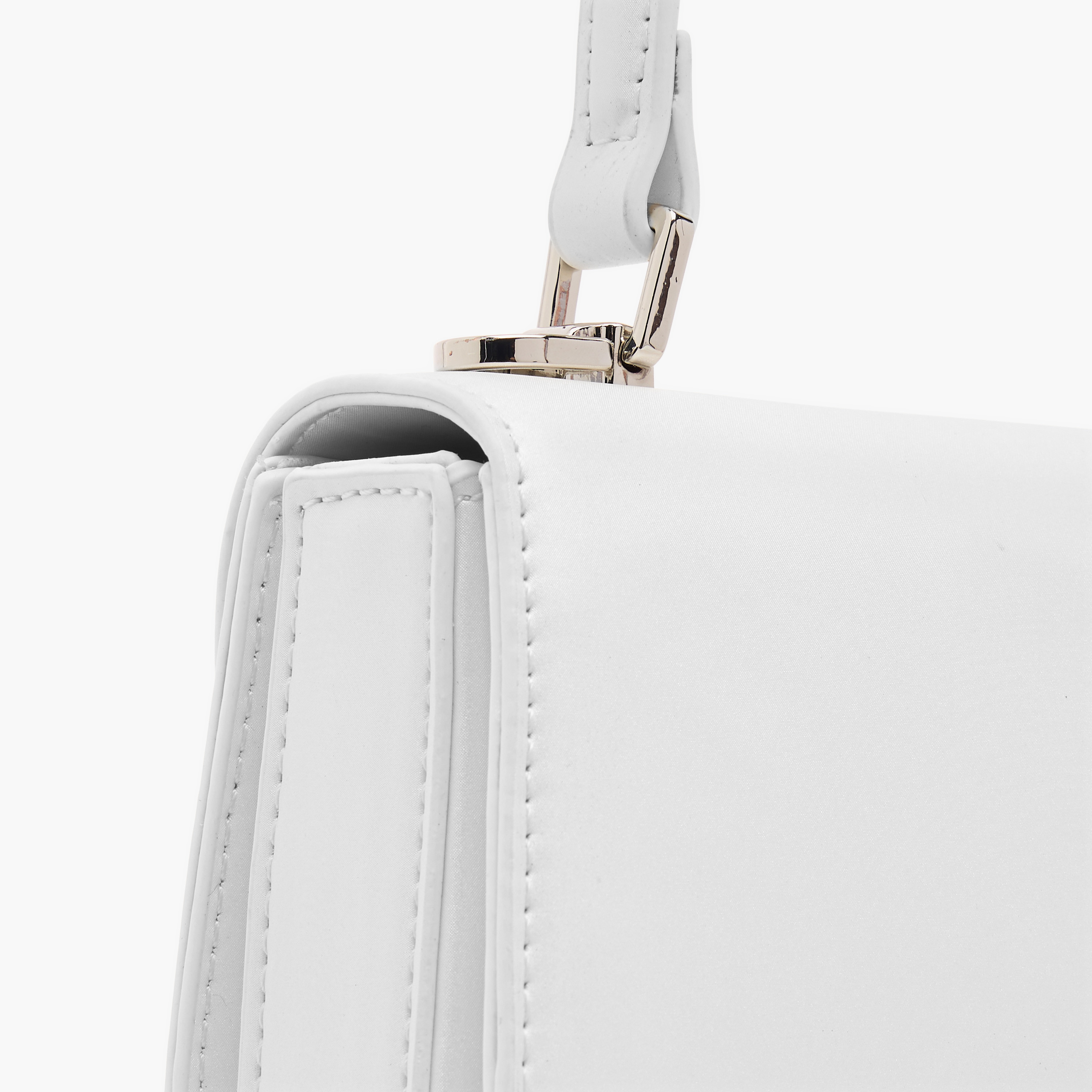 شنطة ساتشيل بارزة الملمس بزر إغلاق وحزام قابل للتعديل من فلورا بيلا-women-bagsandwallets-handbags-image-5