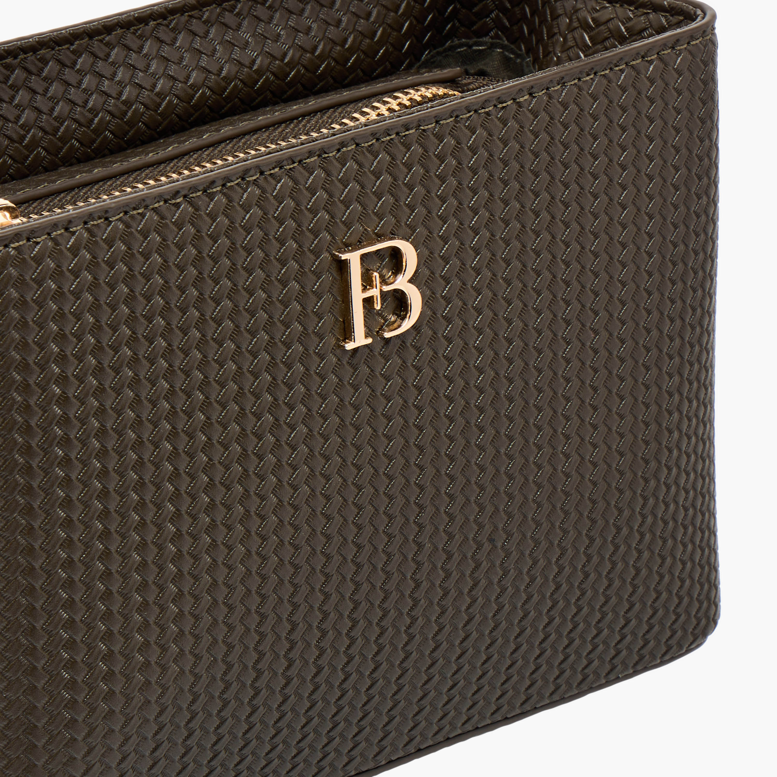 شنطة كروس بودي بارزة الملمس بحزام سلسلة قابل للفصل من فلورا بيلا-women-bagsandwallets-handbags-image-4