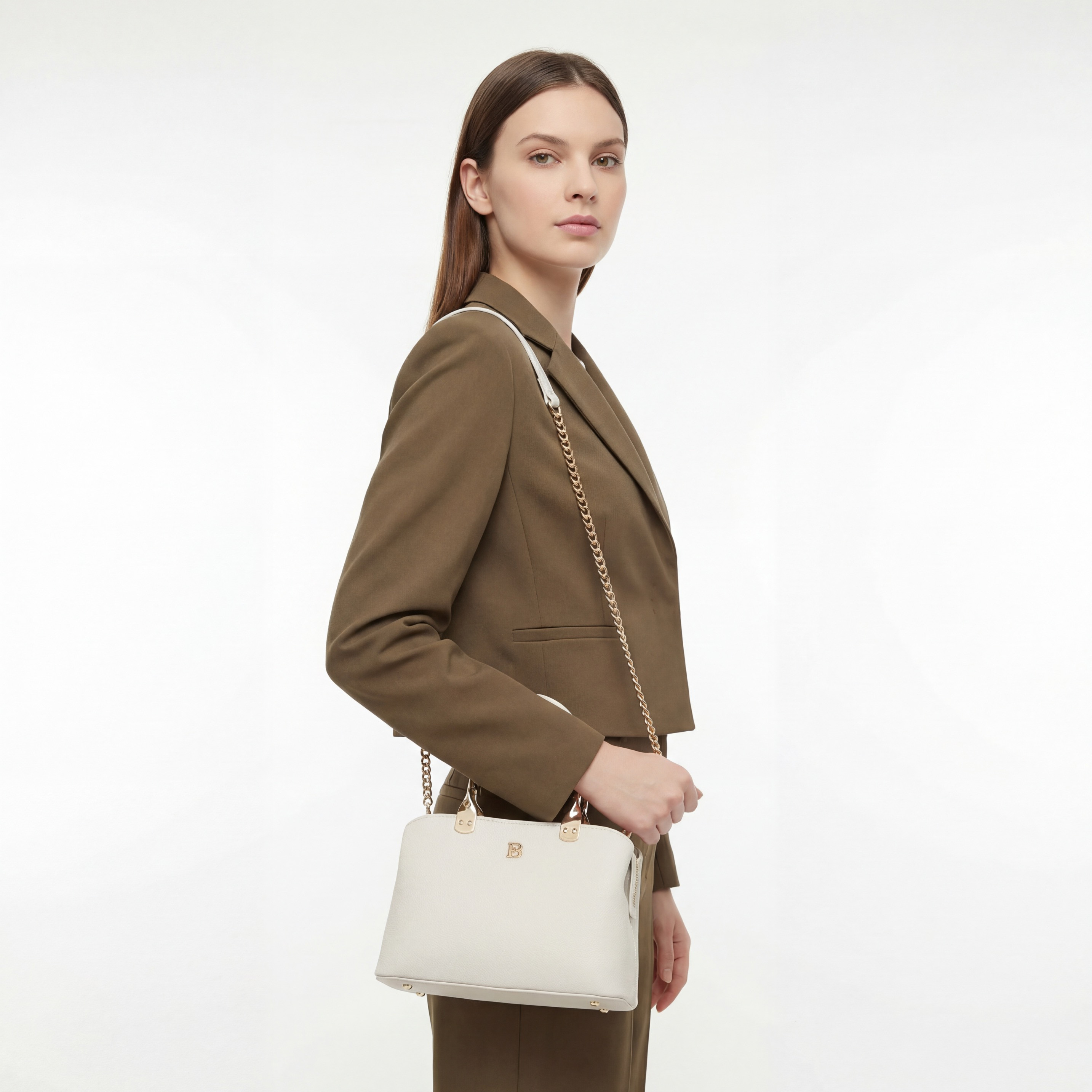 شنطة كروس بودي بشعار منقوش وحزام سلسلة من فلورا بيلا-women-bagsandwallets-handbags-image-2