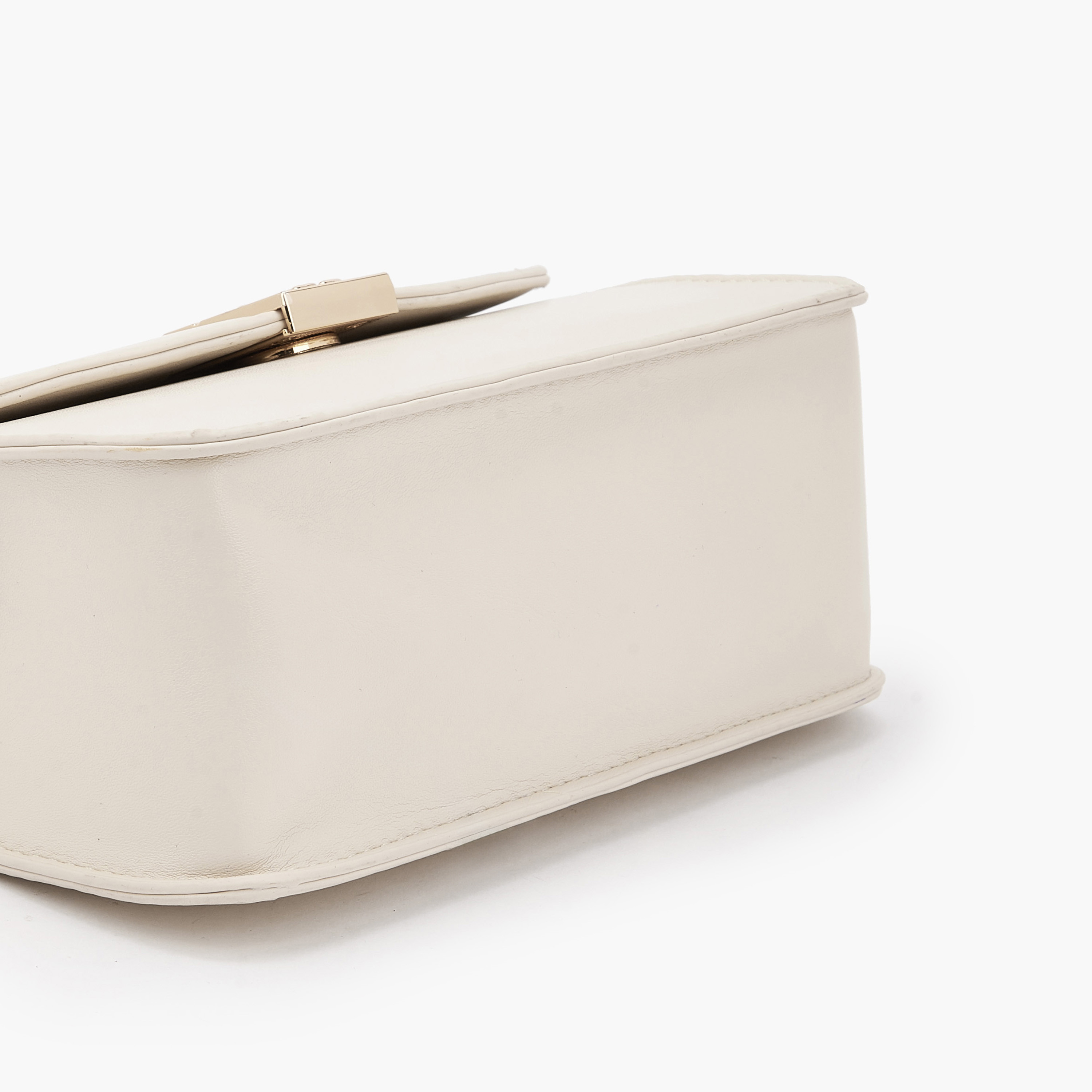 شنطة كروس بودي بزينة شعار مع حزام سلسلة من فلورا بيلا-women-bagsandwallets-handbags-image-7