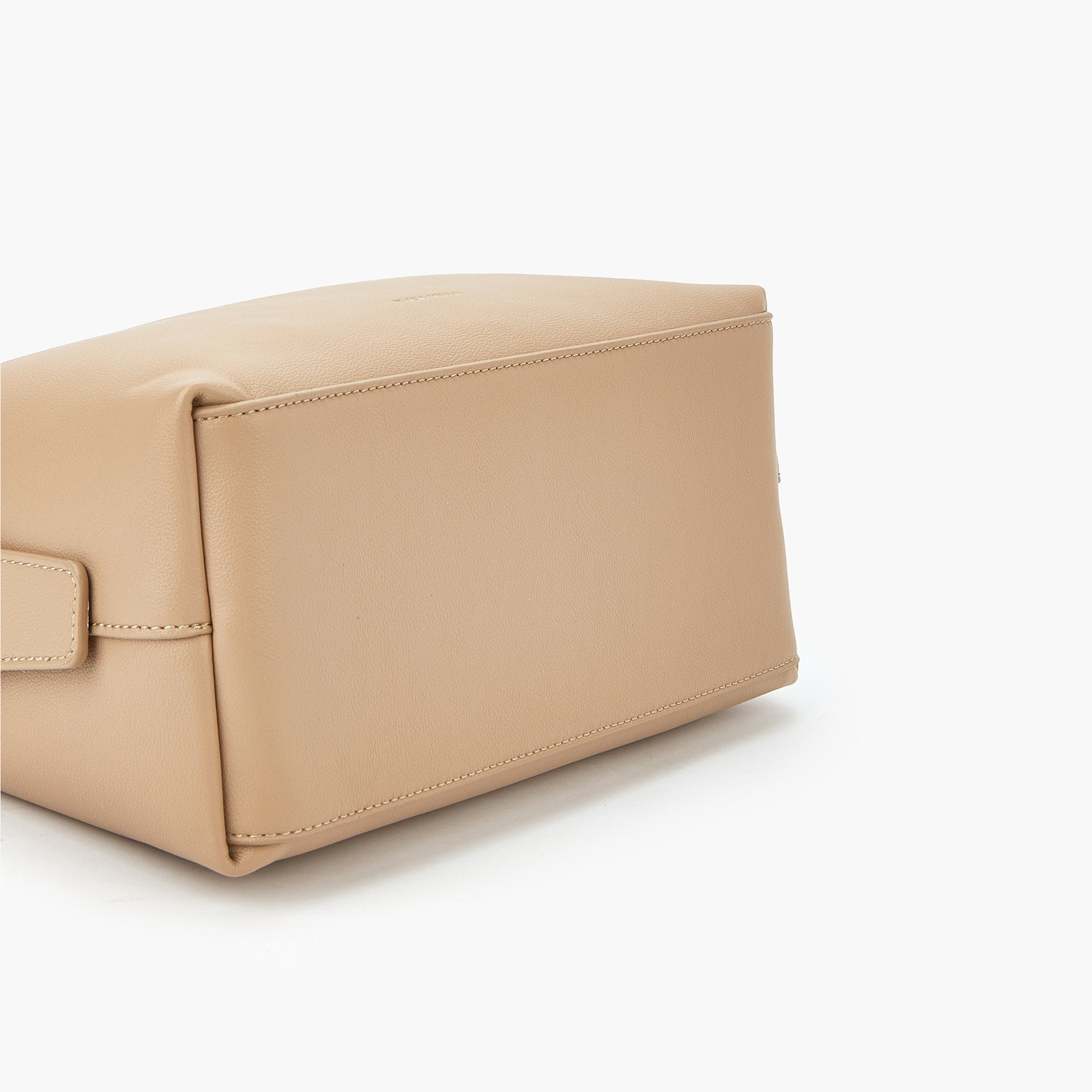 شنطة كتف سادة بحزام قابل للتعديل من فلورا بيلا-women-bagsandwallets-handbags-image-7