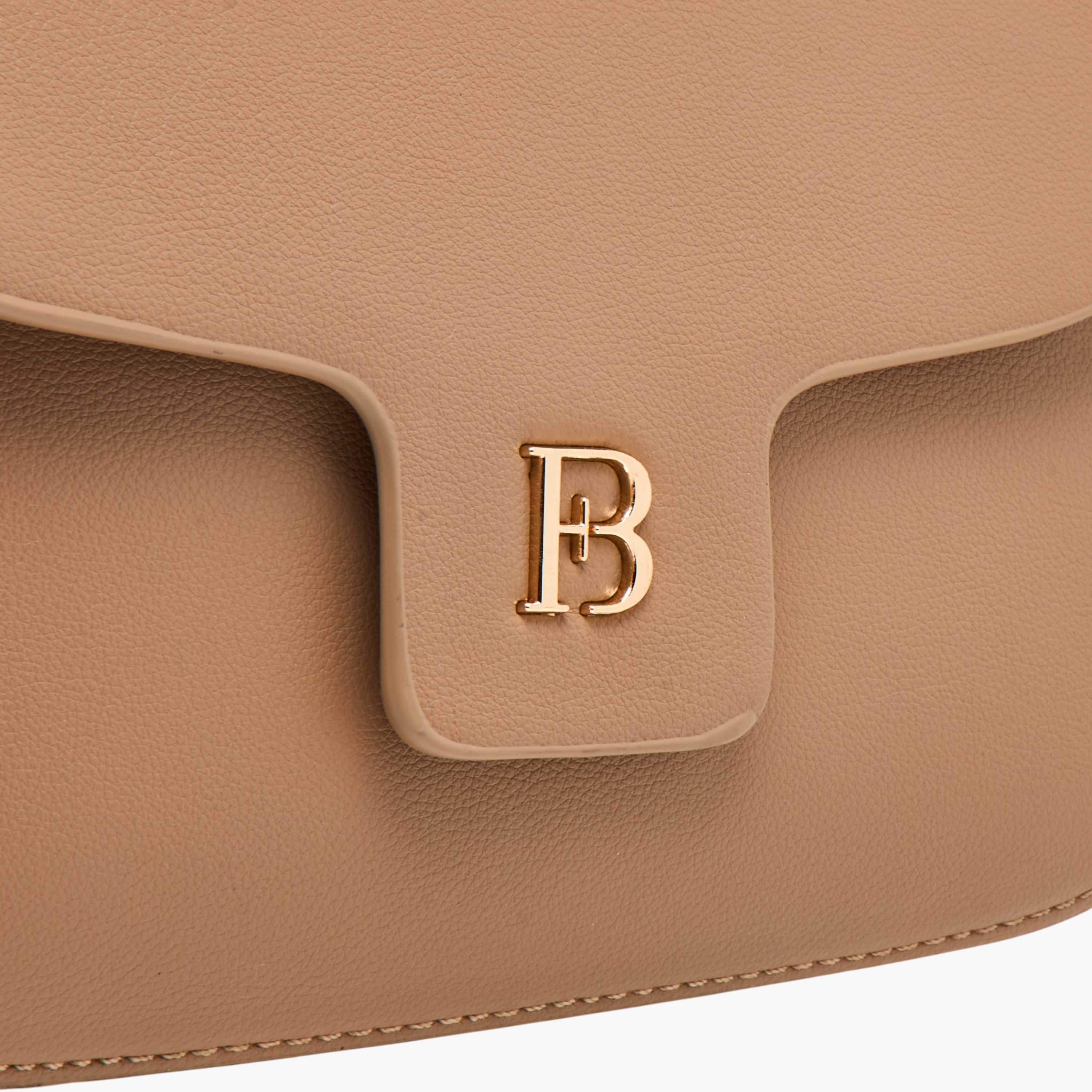 شنطة كروس بودي سادة بحزام قابل للتعديل من فلورا بيلا-women-bagsandwallets-handbags-image-4
