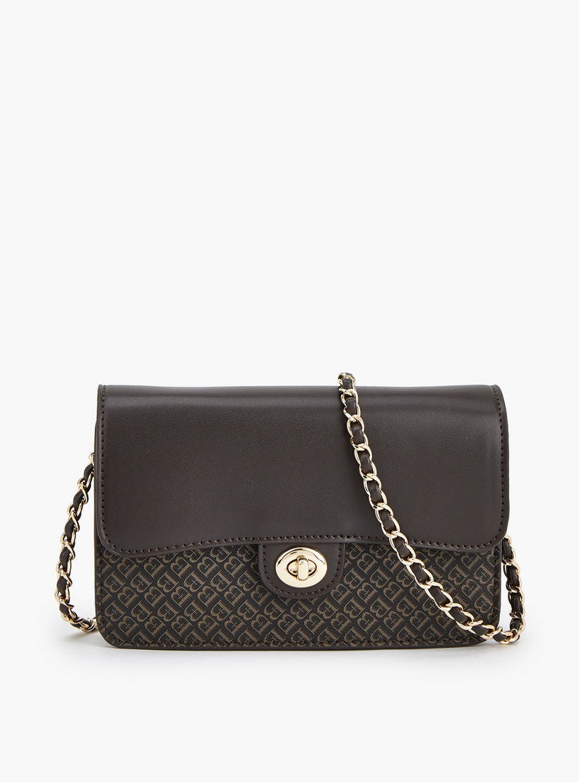 شنطة كروس بودي بطبعات مونوجرام وقفل إغلاق دوّار من فلورا بيلا-women-bagsandwallets-handbags-image-2