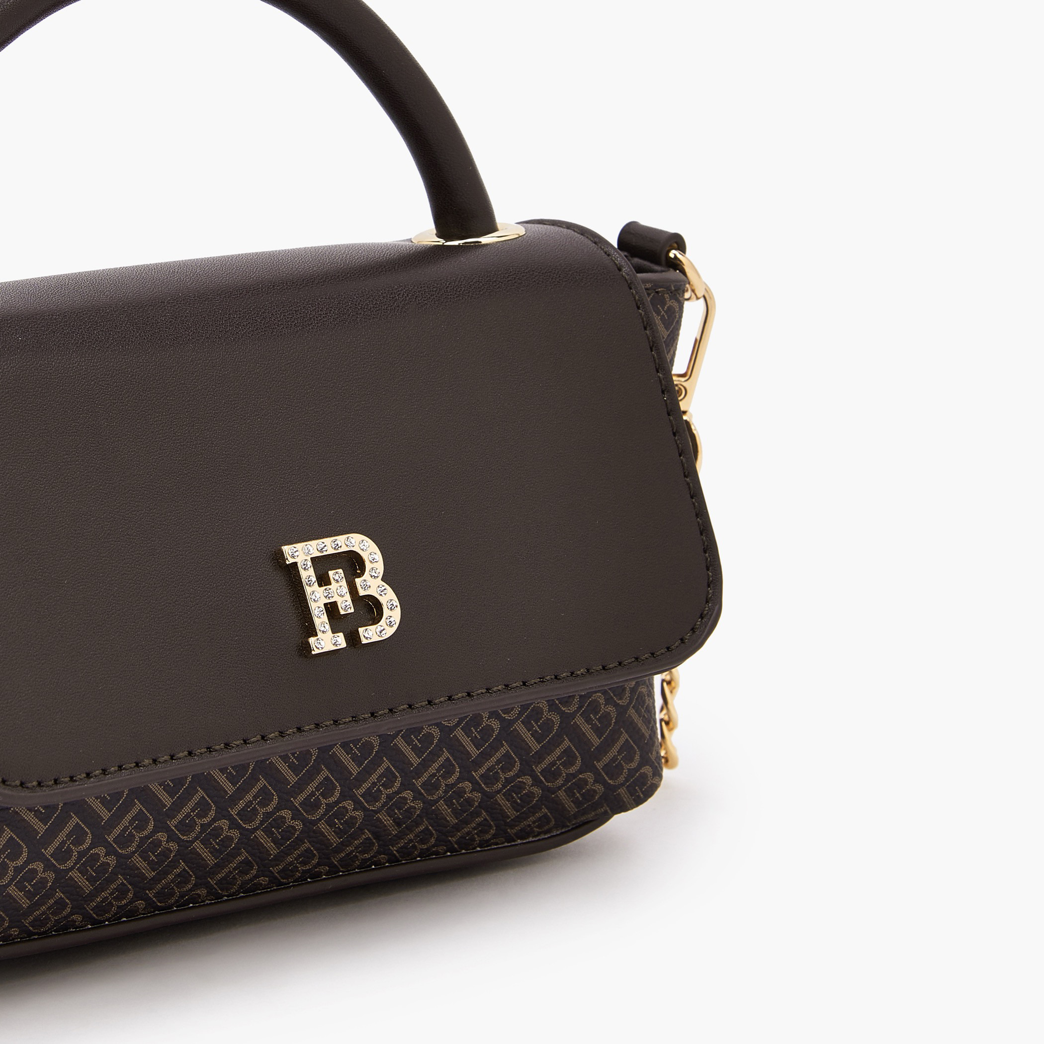 شنطة كروس بودي بطبعات مونوجرام وحزام سلسلة من فلورا بيلا-women-bagsandwallets-handbags-image-5