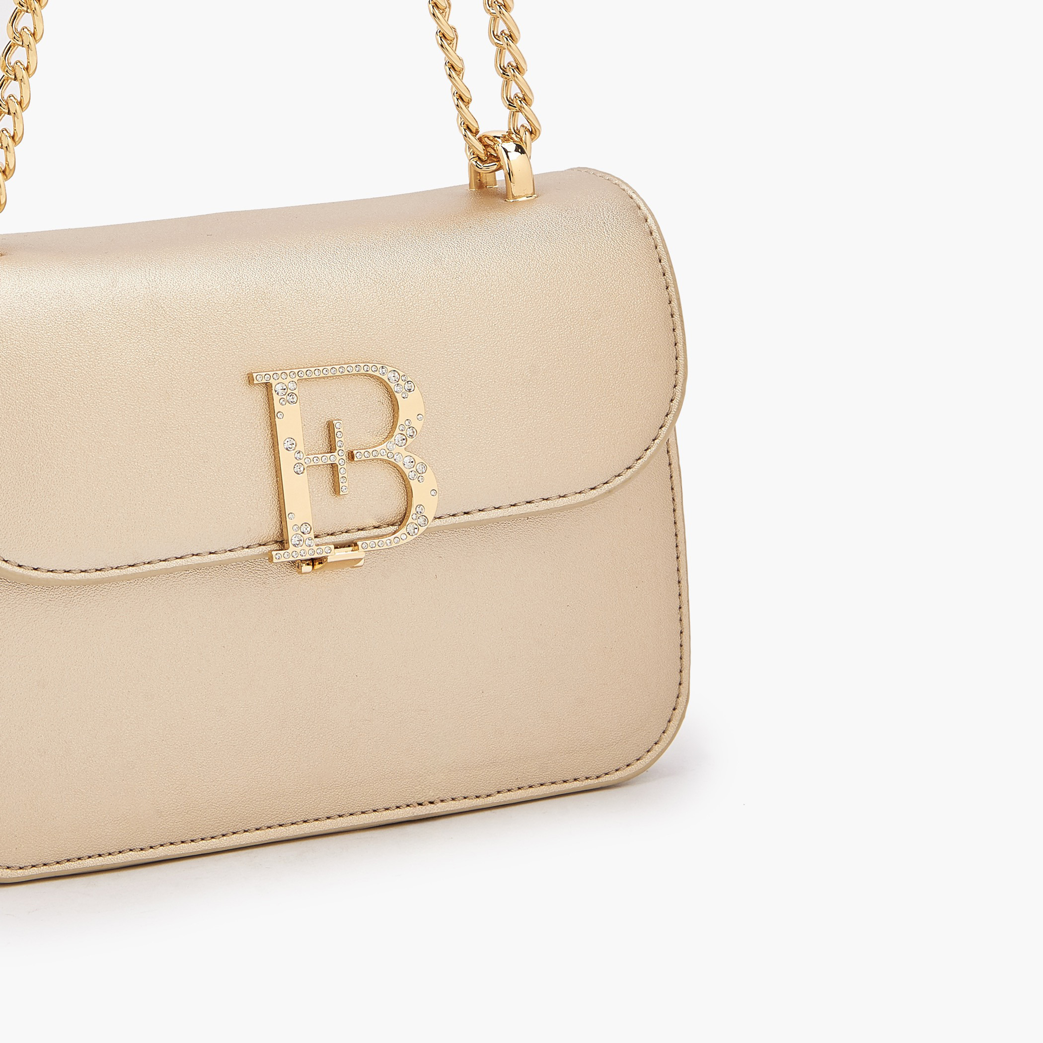 شنطة كروس بودي مزينة بشعار مع حزام سلسلة من فلورا بيلا-women-bagsandwallets-handbags-image-6