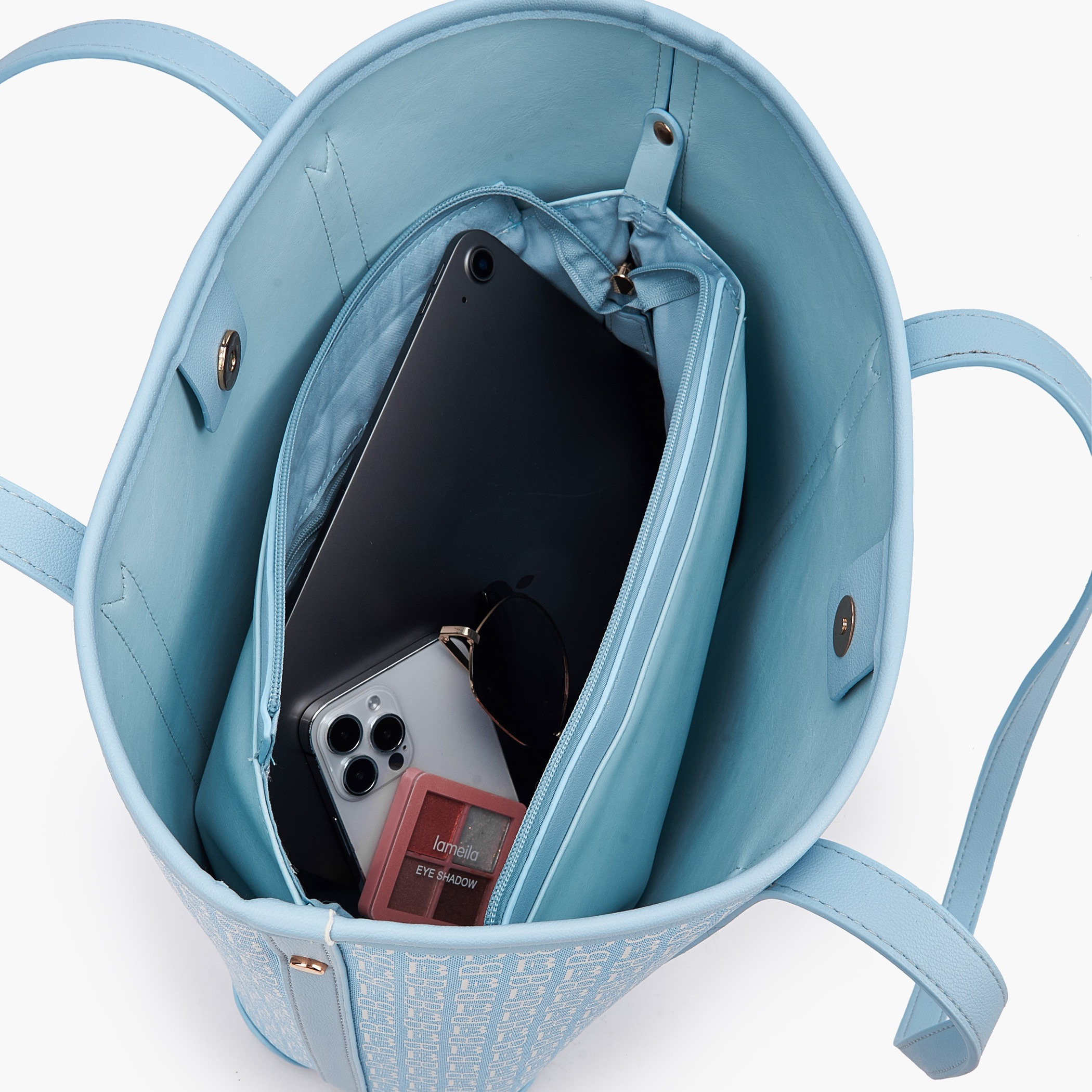 شنطة توتي بطبعات مونوجرام ومقابض مزدوجة من فلورا بيلا-women-bagsandwallets-handbags-image-7