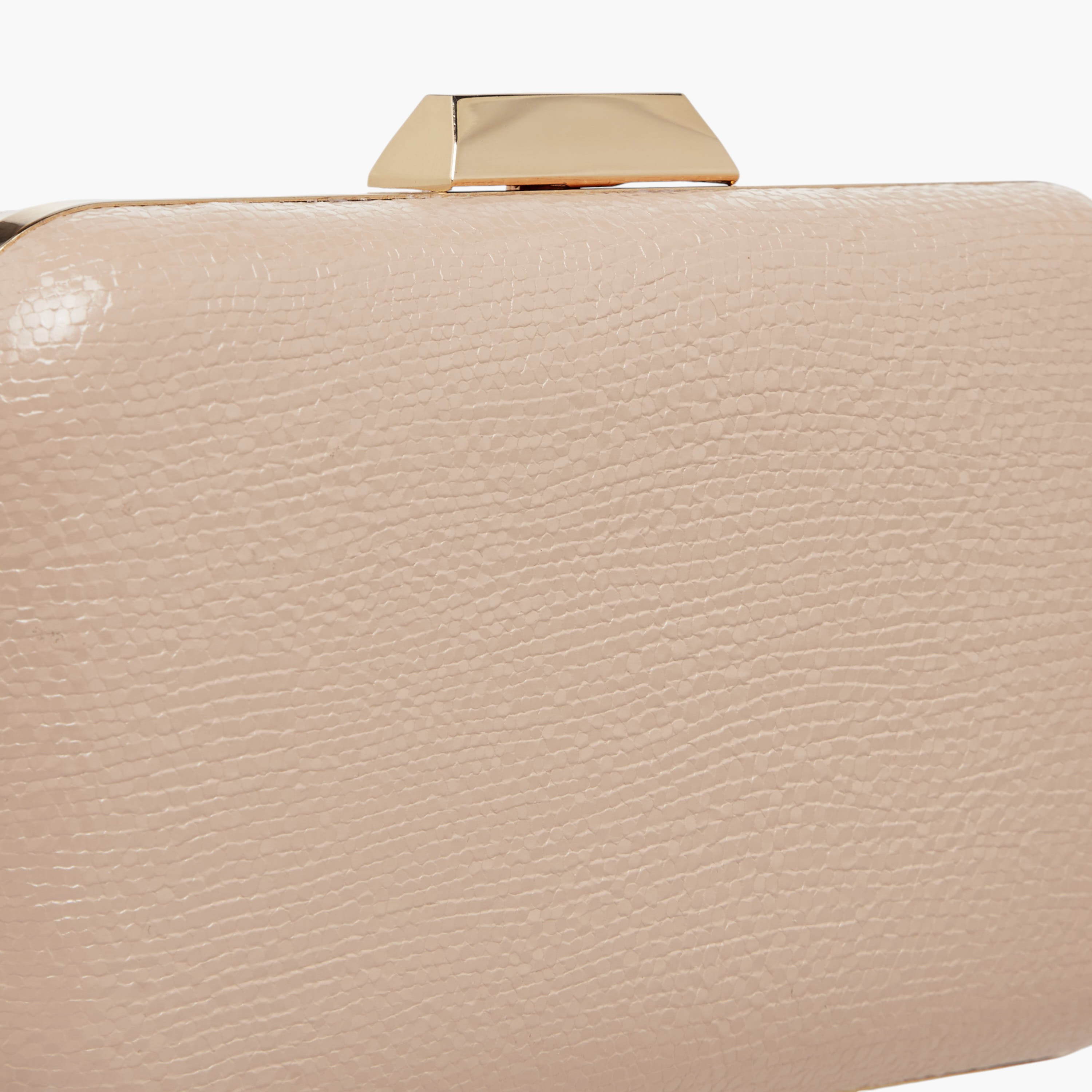 شنطة كلاتش بارزة الملمس بحزام سلسلة قابل للفصل من فلورا بيلا-women-bagsandwallets-handbags-image-4