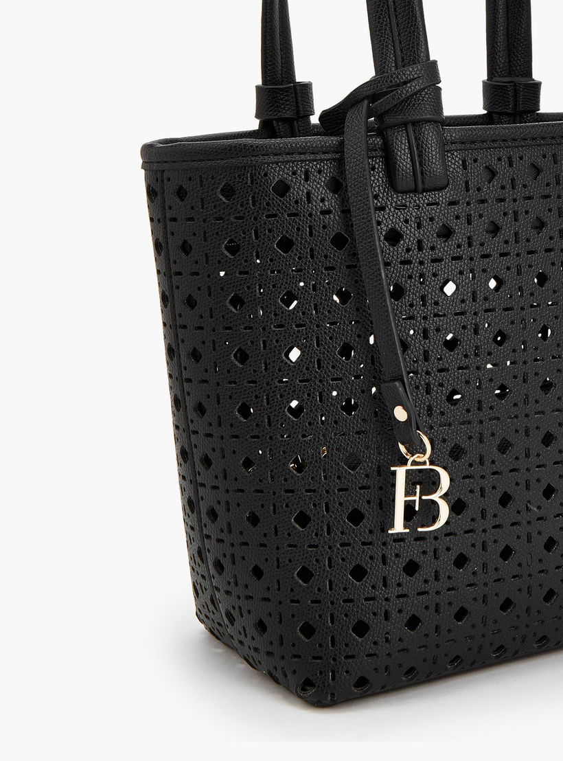 شنطة توتي بتصاميم مفرغة بالليزر مع شنطة كروس بودي من فلورا بيلا-women-bagsandwallets-handbags-image-6