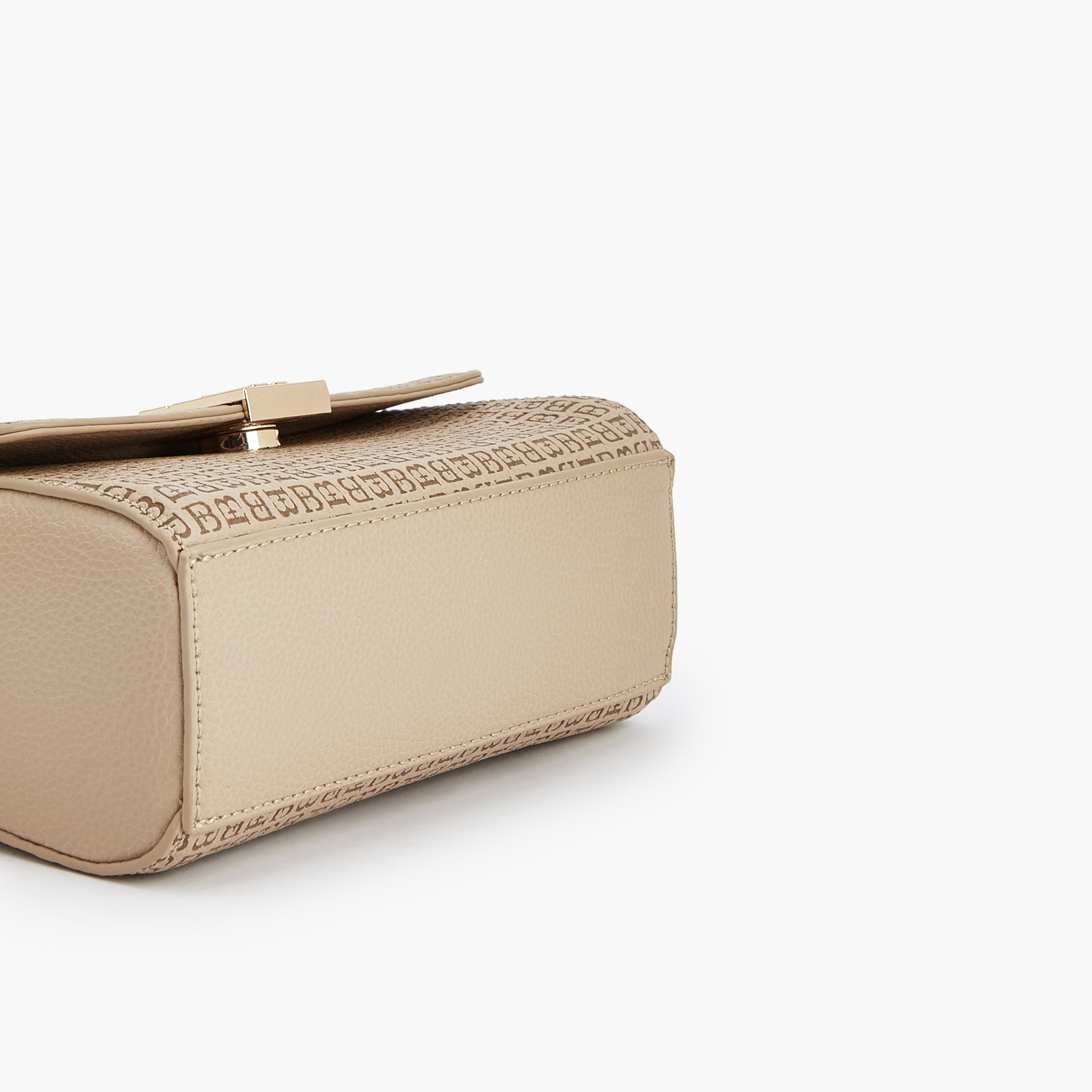 شنطة كروس بودي بطبعات مونوجرام وحزام سلسلة من فلورا بيلا-women-bagsandwallets-handbags-image-7