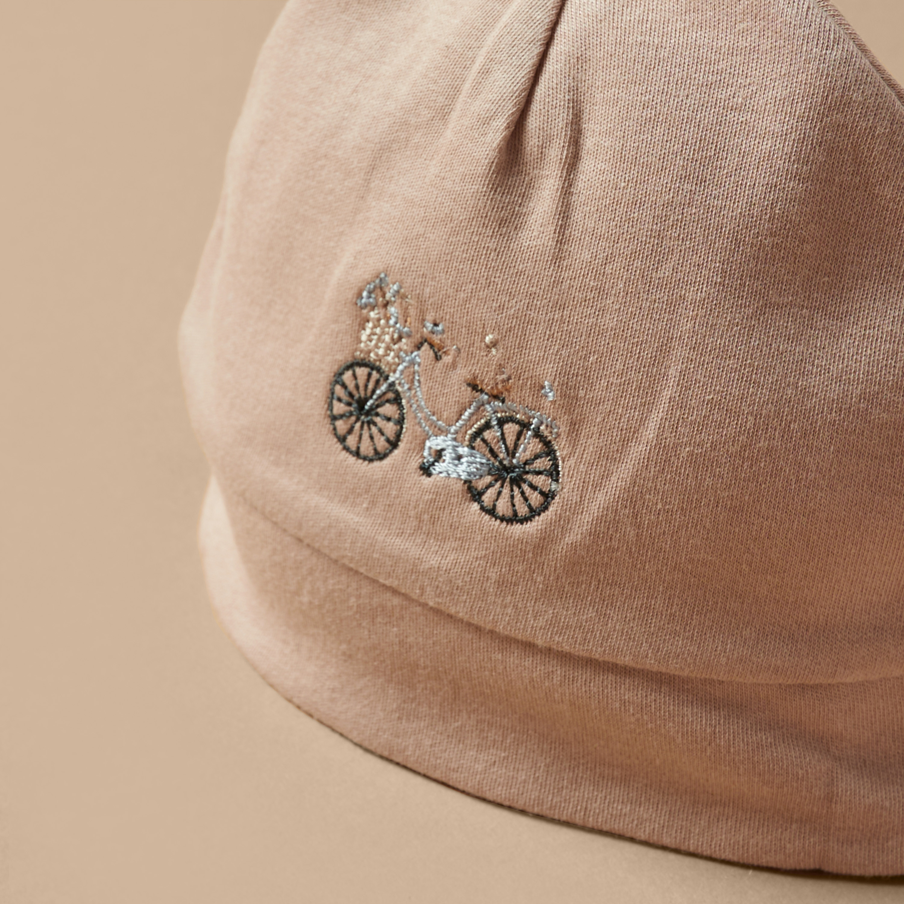 كاب بيني مطرز من جونيورز-baby-girls-accessories-caps-image-4