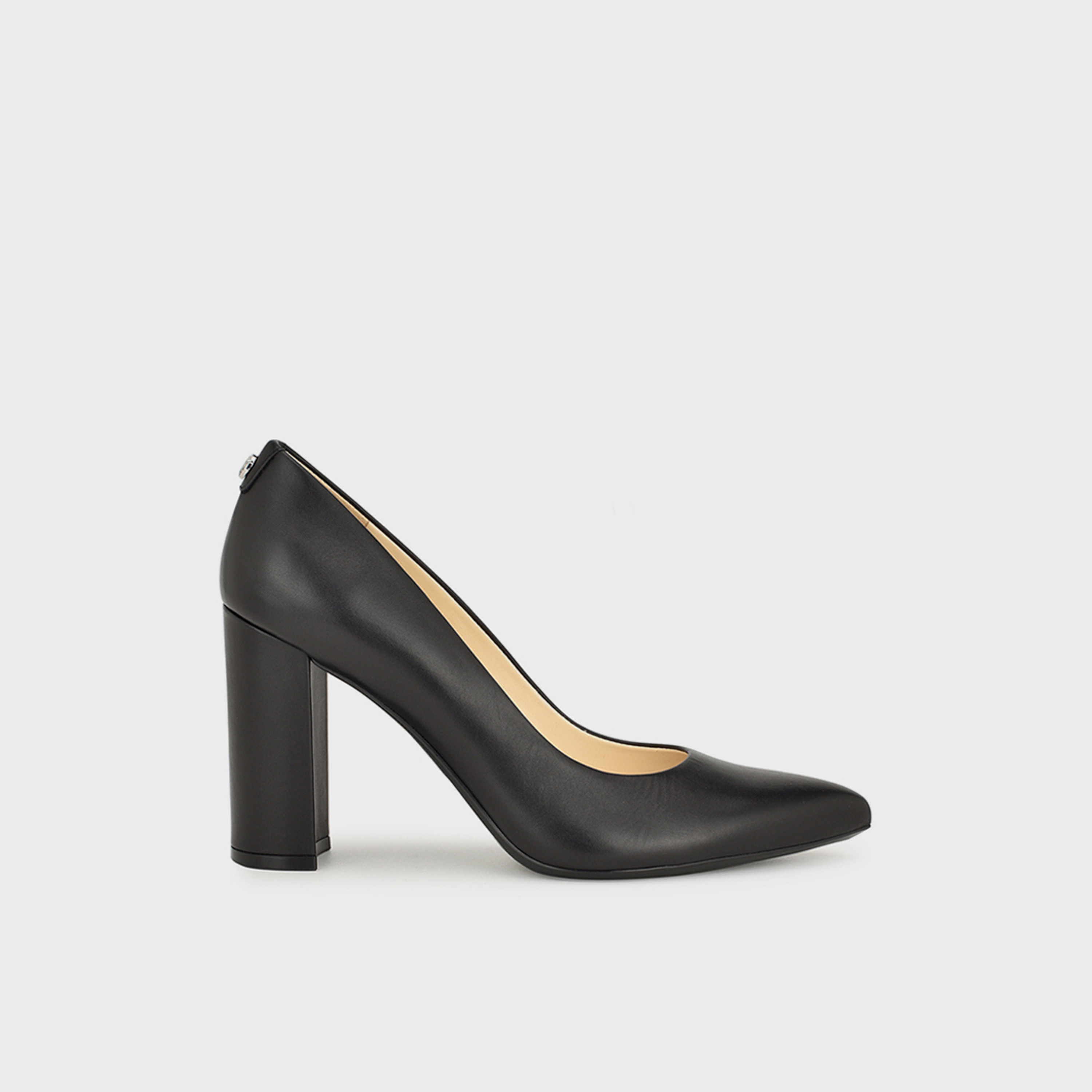 ناين ويست - حذاء نسائي سهل الارتداء بكعب عريض | WNASTORIA9X9-women-shoes-heels-image-5