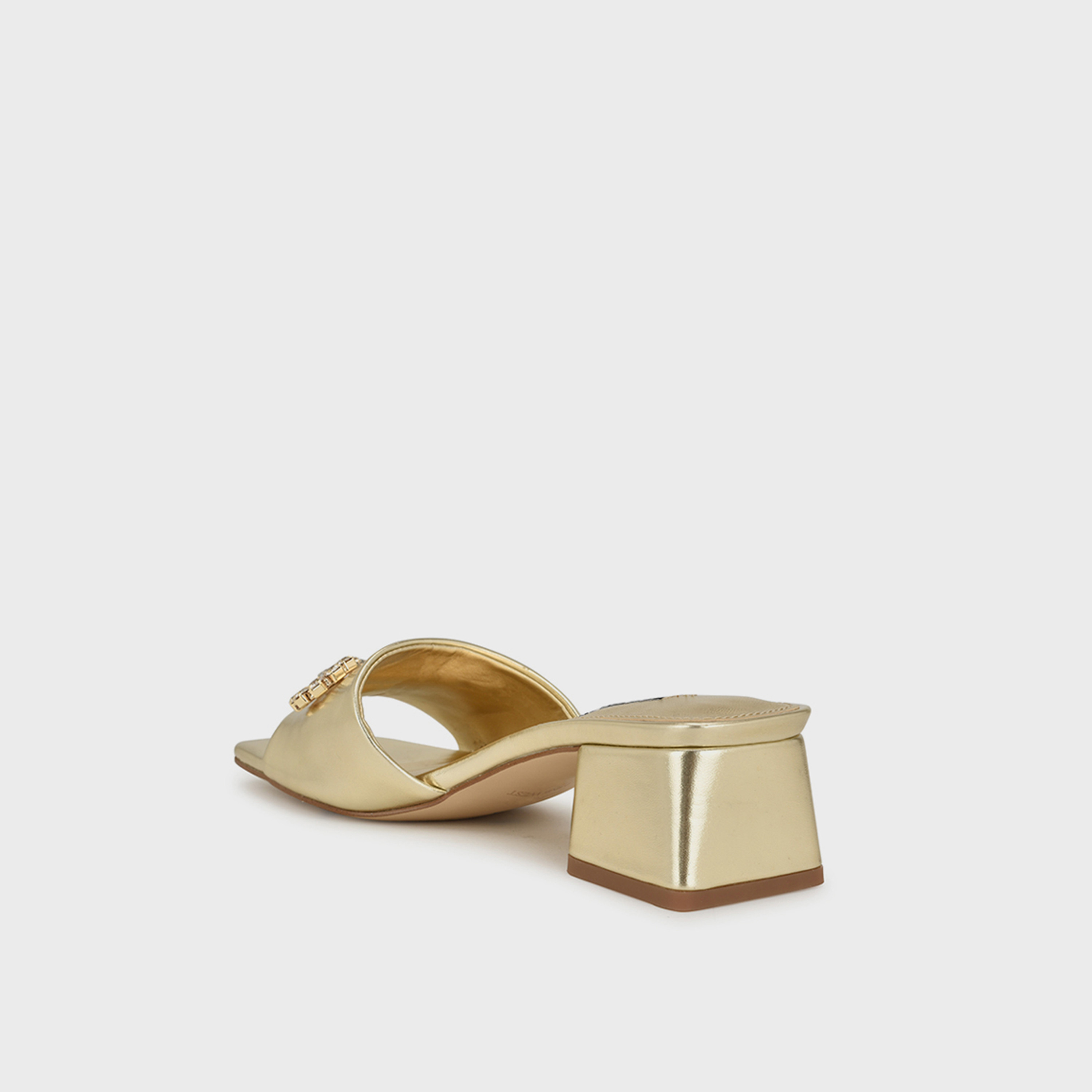 ناين ويست - حذاء سهل الارتداء بكعب عريض للنساء s | WNBAMSY3-women-shoes-sandals-heeled-image-3