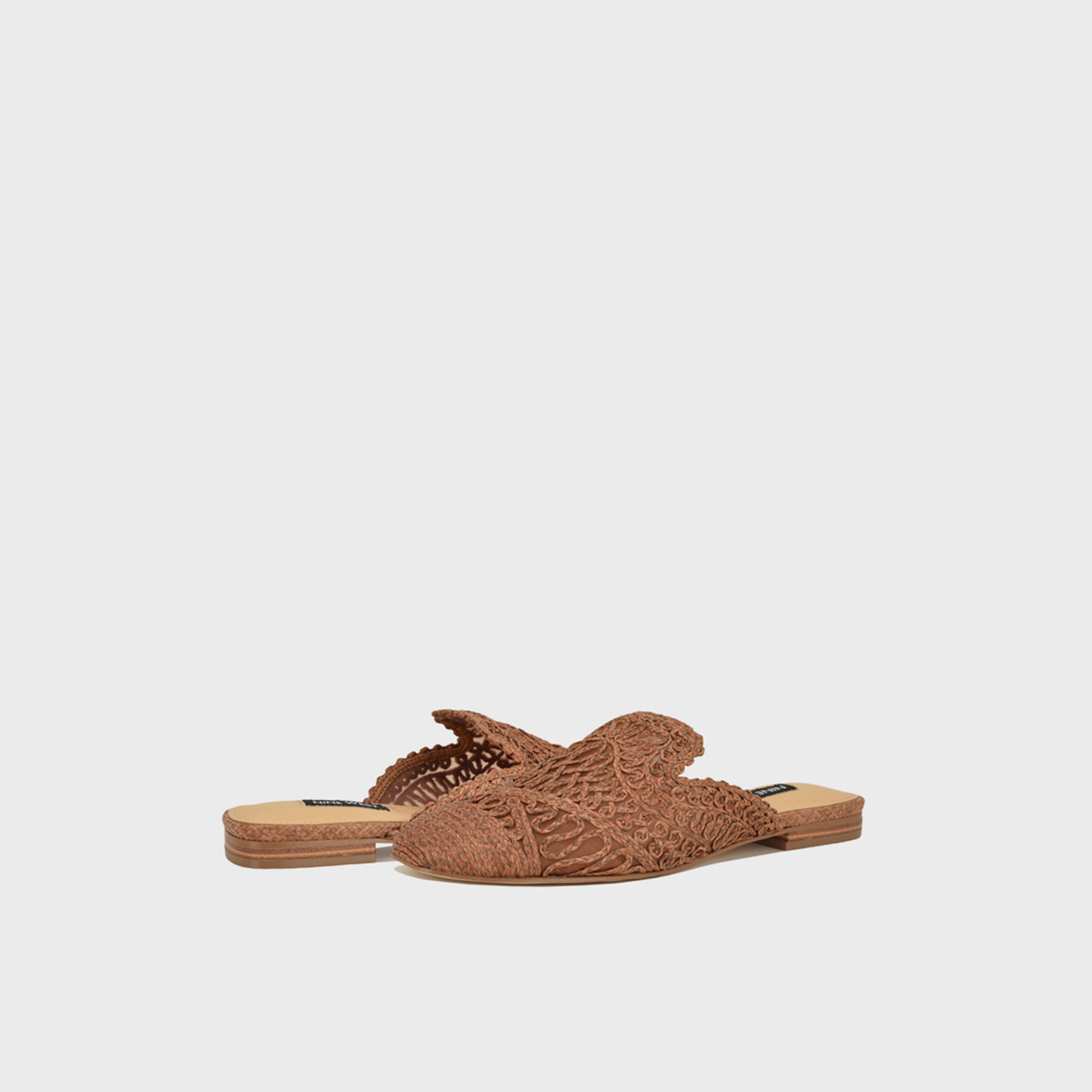 ناين ويست - حذاء نسائي مسطح سهل الارتداء | WNCAMELLA2-women-shoes-flats-mules-image-6
