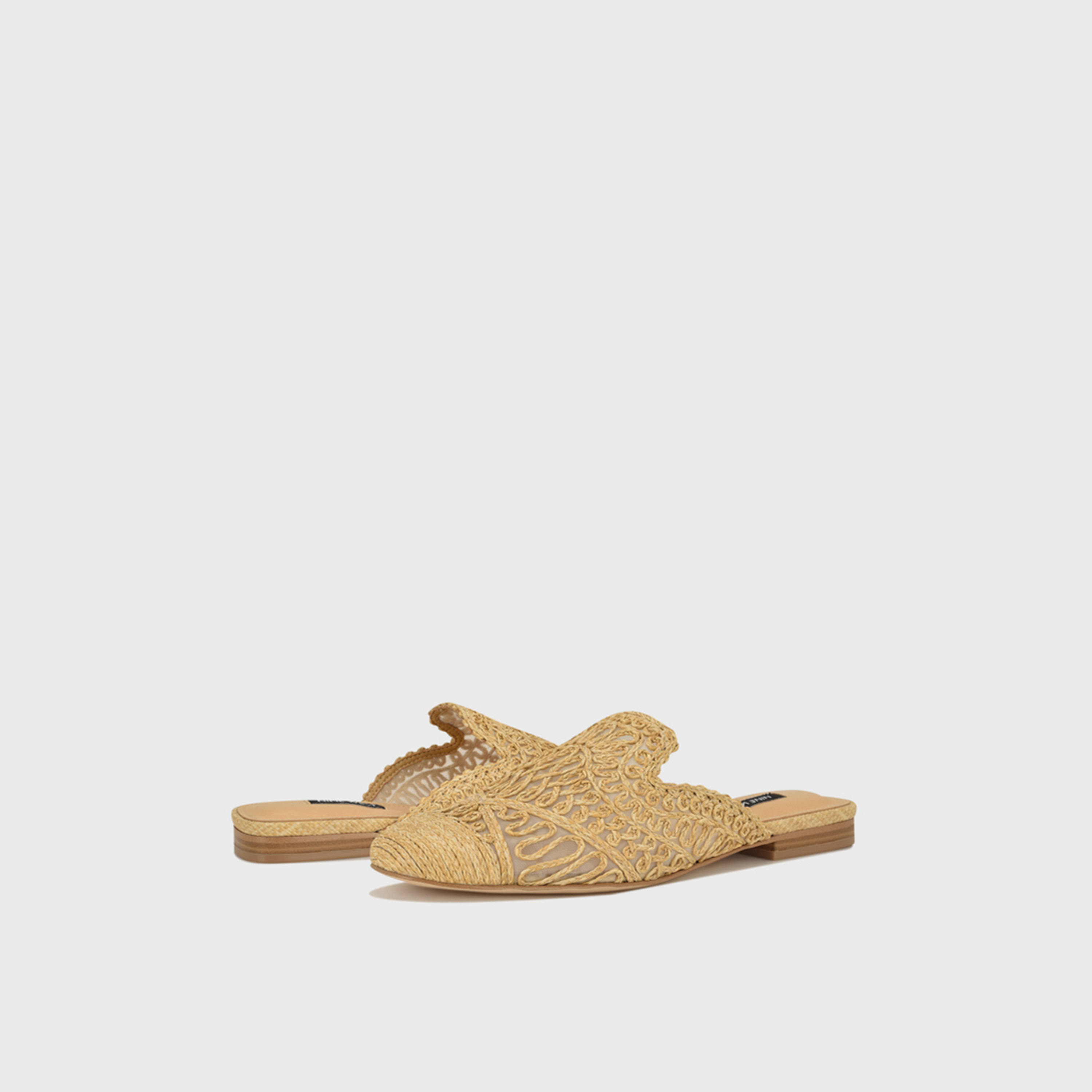 ناين ويست - حذاء نسائي مسطح سهل الارتداء | WNCAMELLA2-women-shoes-flats-mules-image-2