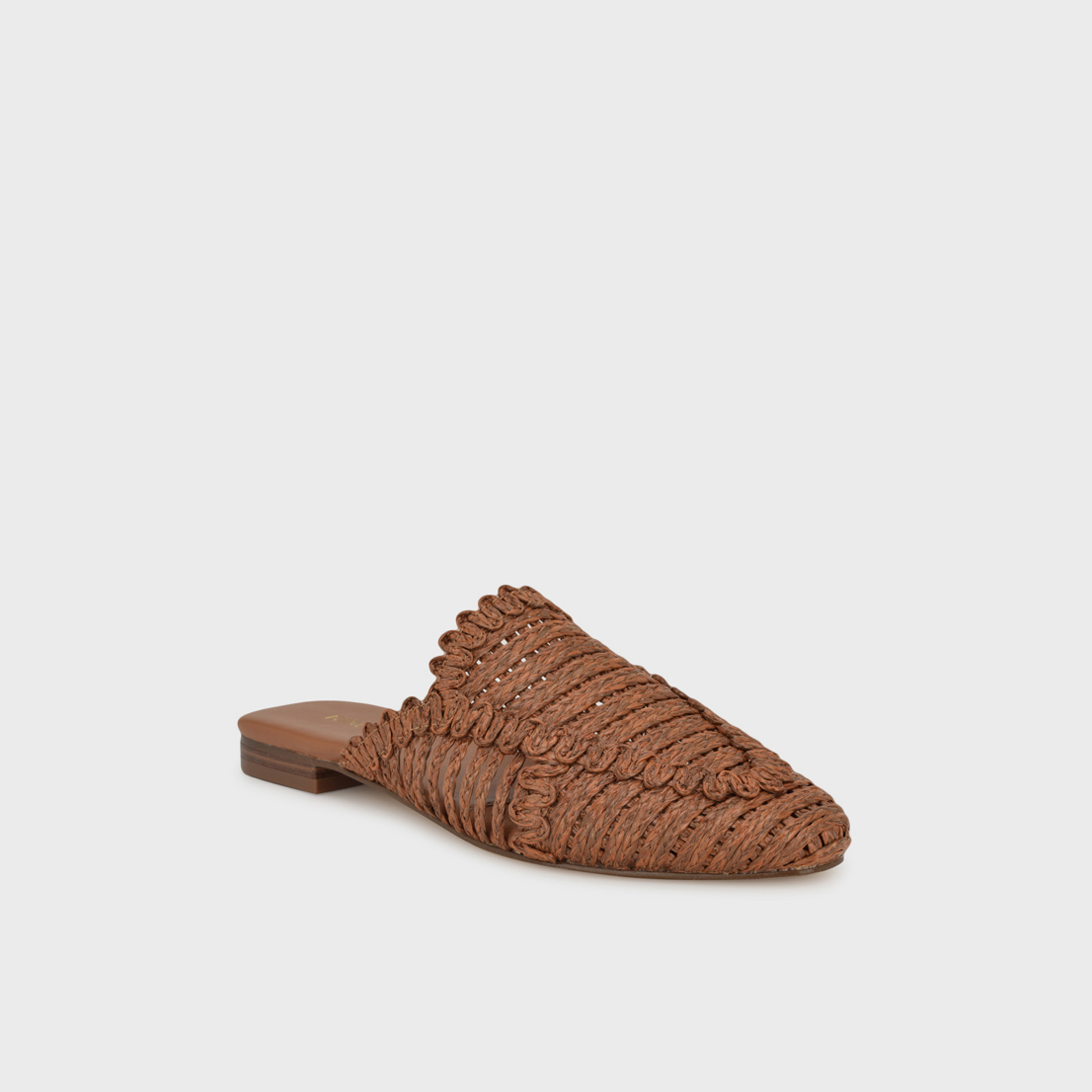 ناين ويست - حذاء ميول مسطح سهل الارتداء للنساء | WNCAMPTON2-women-shoes-flats-mules-image-7