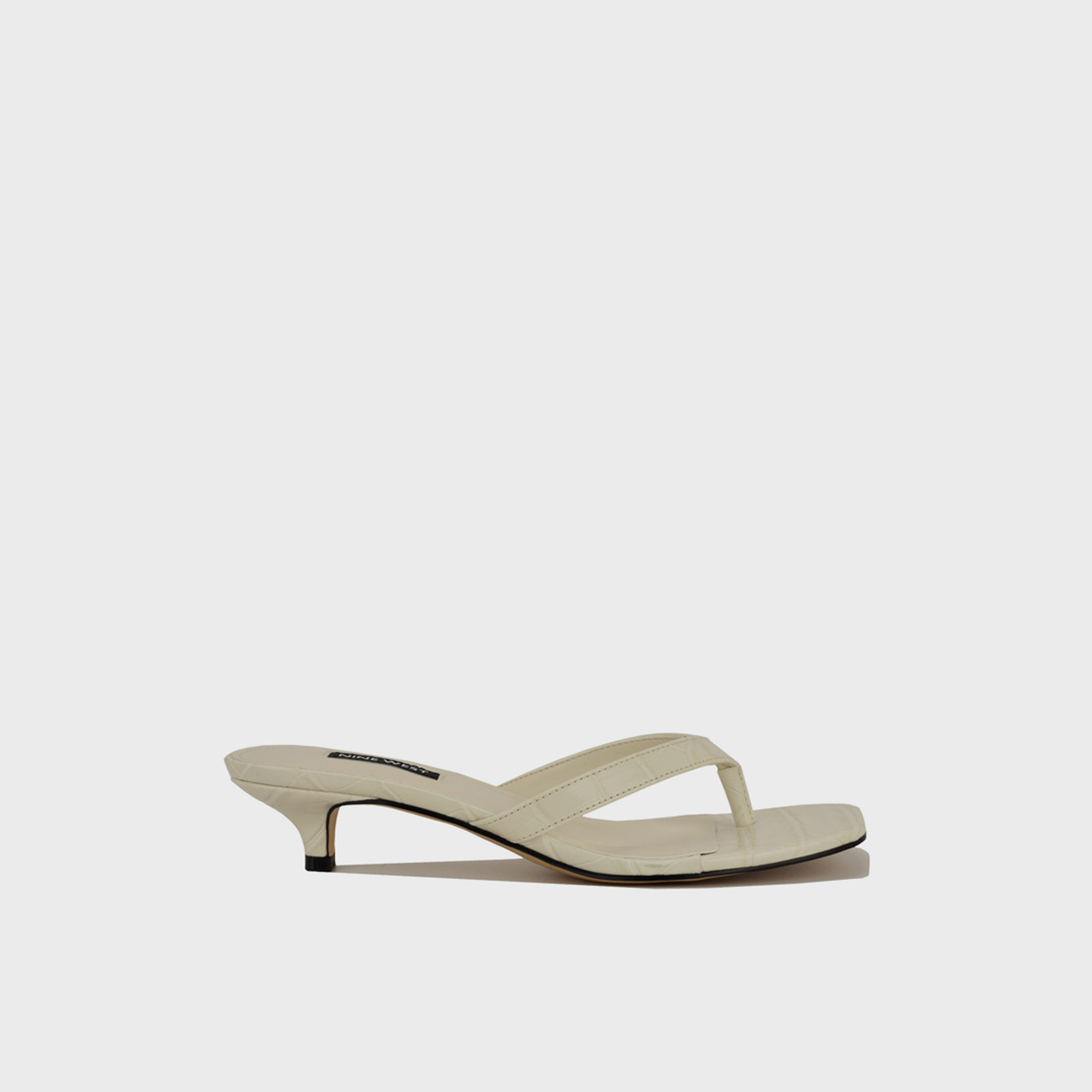 ناين ويست - صندل نسائي سهل الارتداء حزام وكعب منخفض | WNCASSA3-women-shoes-sandals-heeled-image-15