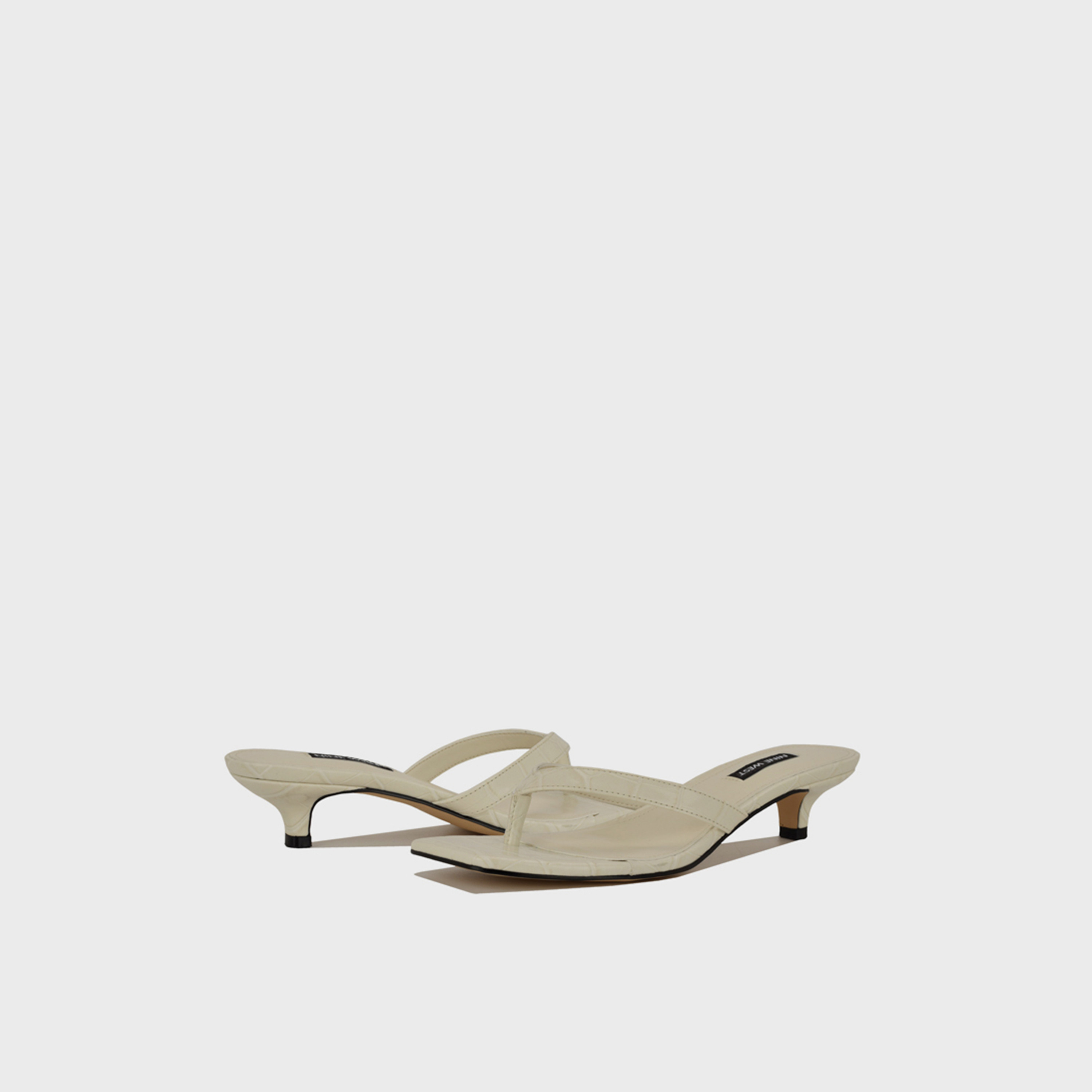 ناين ويست - صندل نسائي سهل الارتداء حزام وكعب منخفض | WNCASSA3-women-shoes-sandals-heeled-image-16