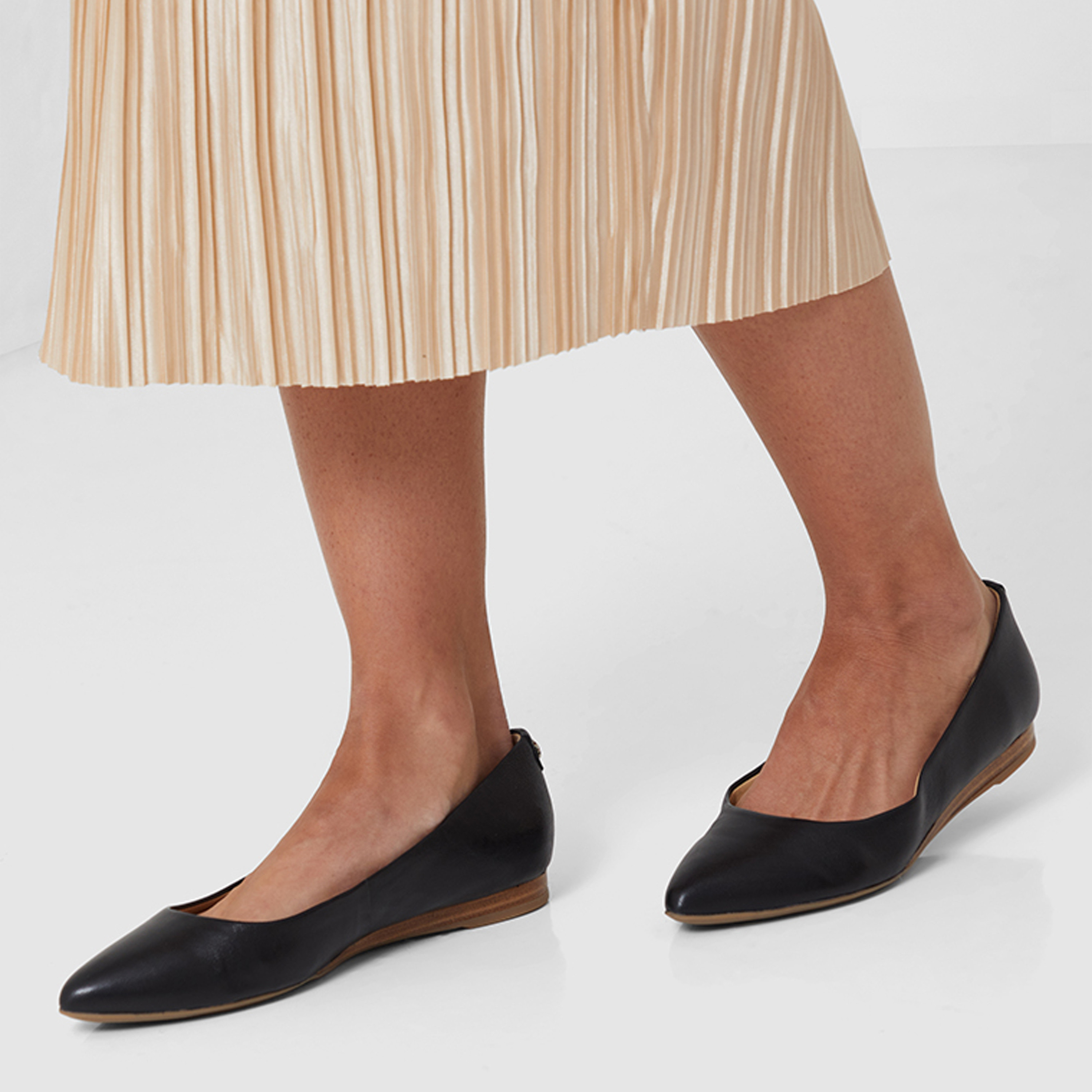Nine West Women's Slip On Wnferdi 9x9 Pointed Toe Ballerinas | WNFERDI 9x9-women-shoes-ballerinas-image-5