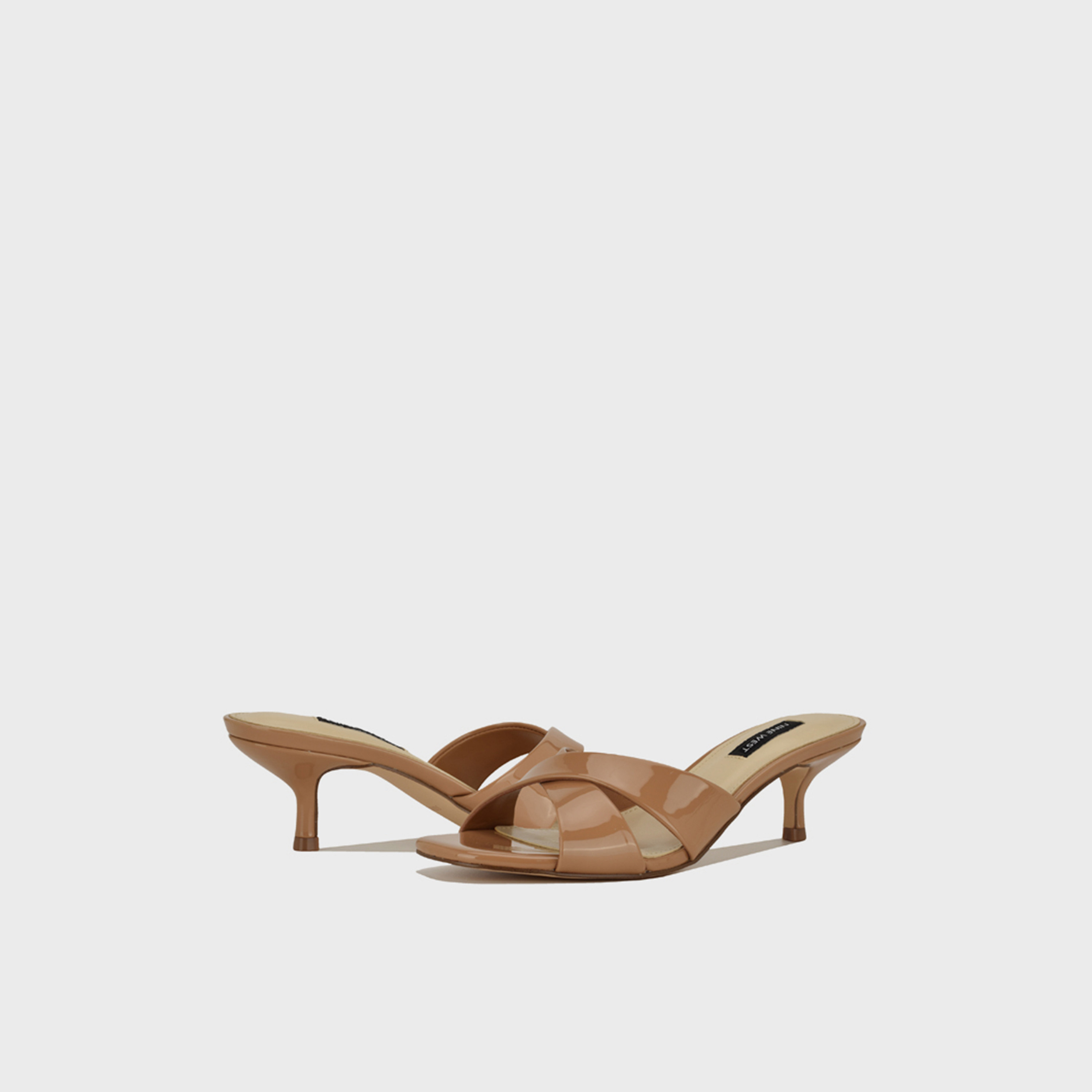 ناين ويست - صندل نسائي سهل الارتداء حزام وكعب منخفض | WNMERLANA3-women-shoes-sandals-heeled-image-10