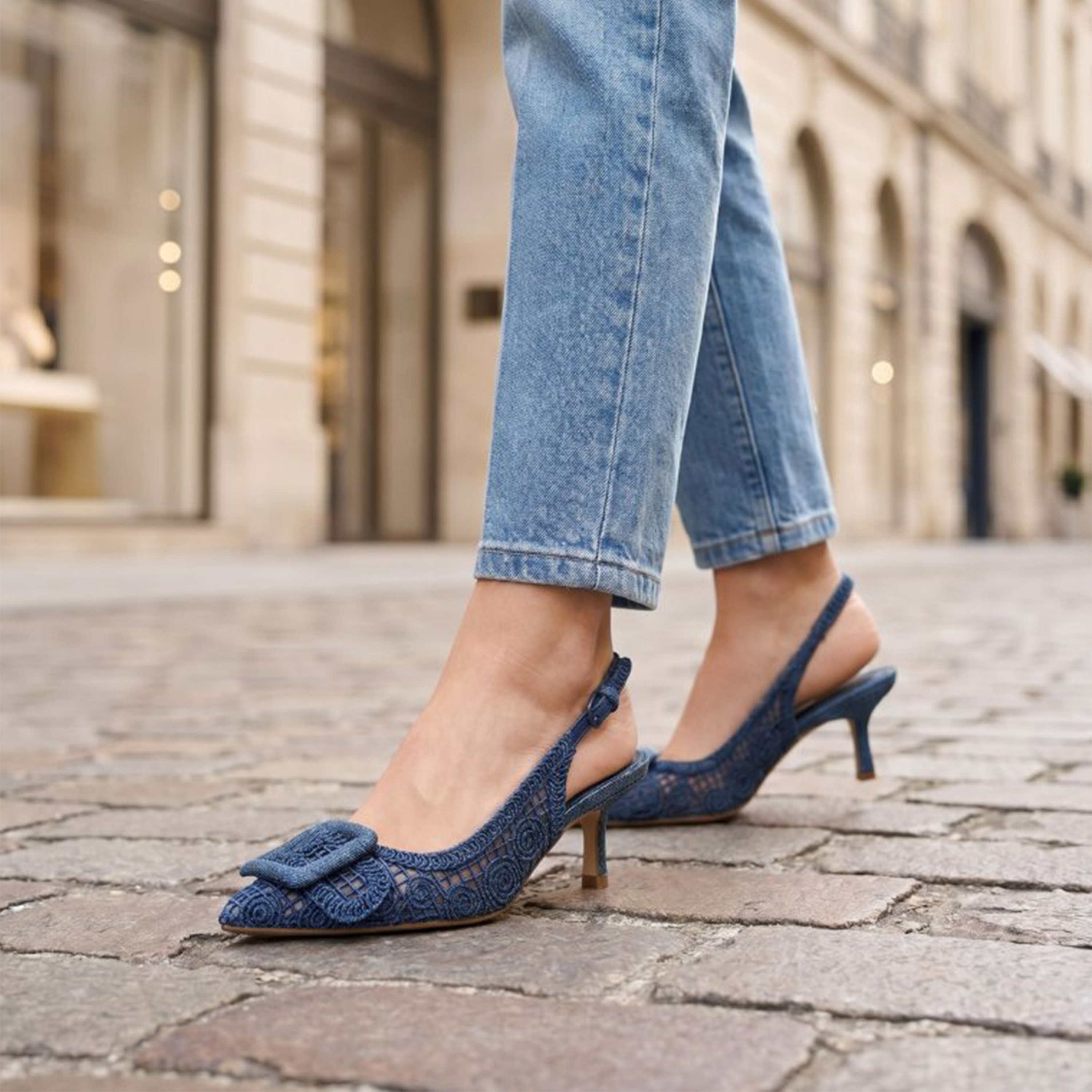ناين ويست - حذاء نسائي كعب منخفض مزينة بإبزيم | WNNOLLA2-women-shoes-heels-image-2