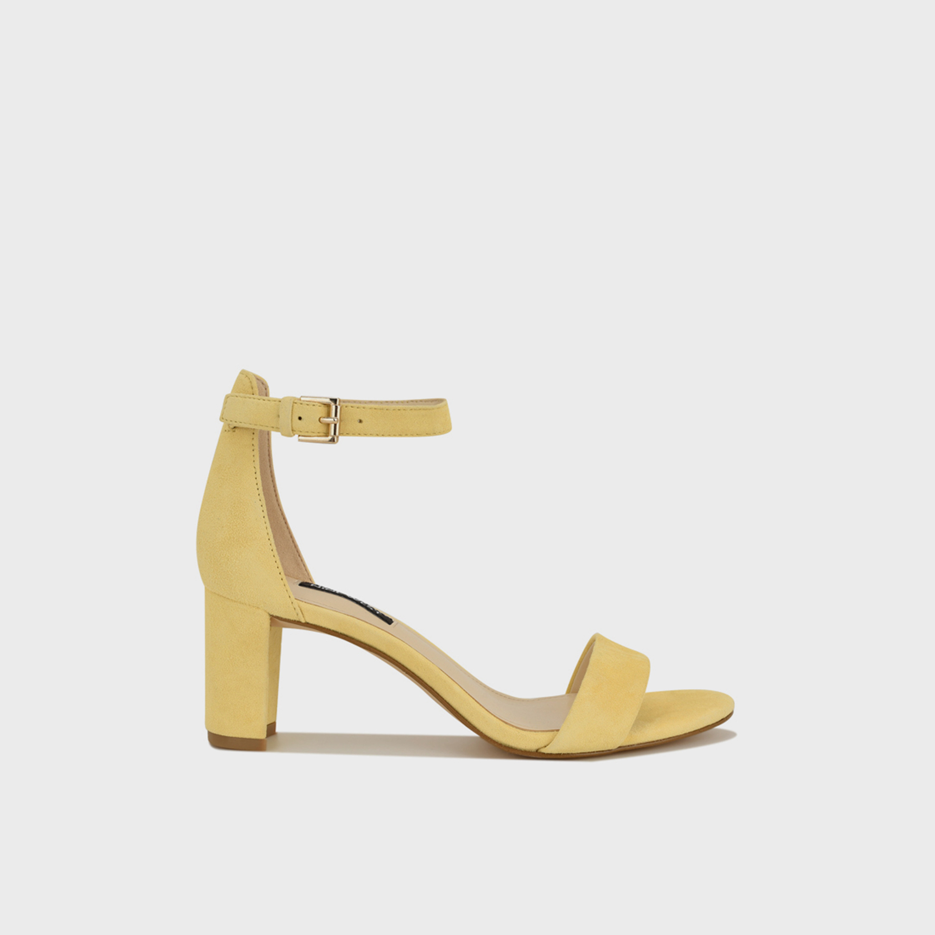 ناين ويست - صندل نسائي بإبزيم وحزام عريض | WNPRUCE-women-shoes-sandals-heeled-image-8