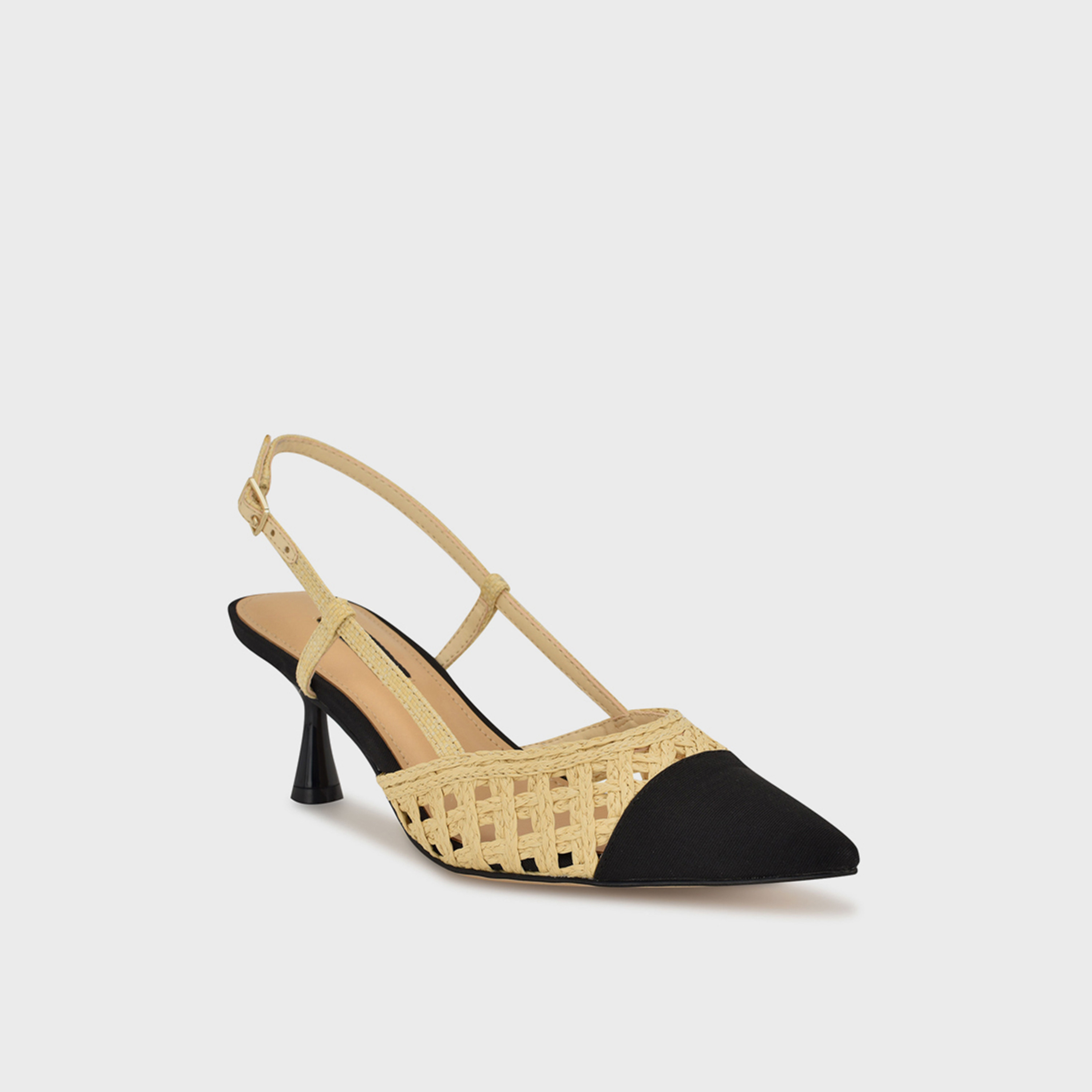 ناين ويست -  حذاء نسائي بكعب صغير مزينة بإبزيم | WNRAILEN2-women-shoes-heels-image-1